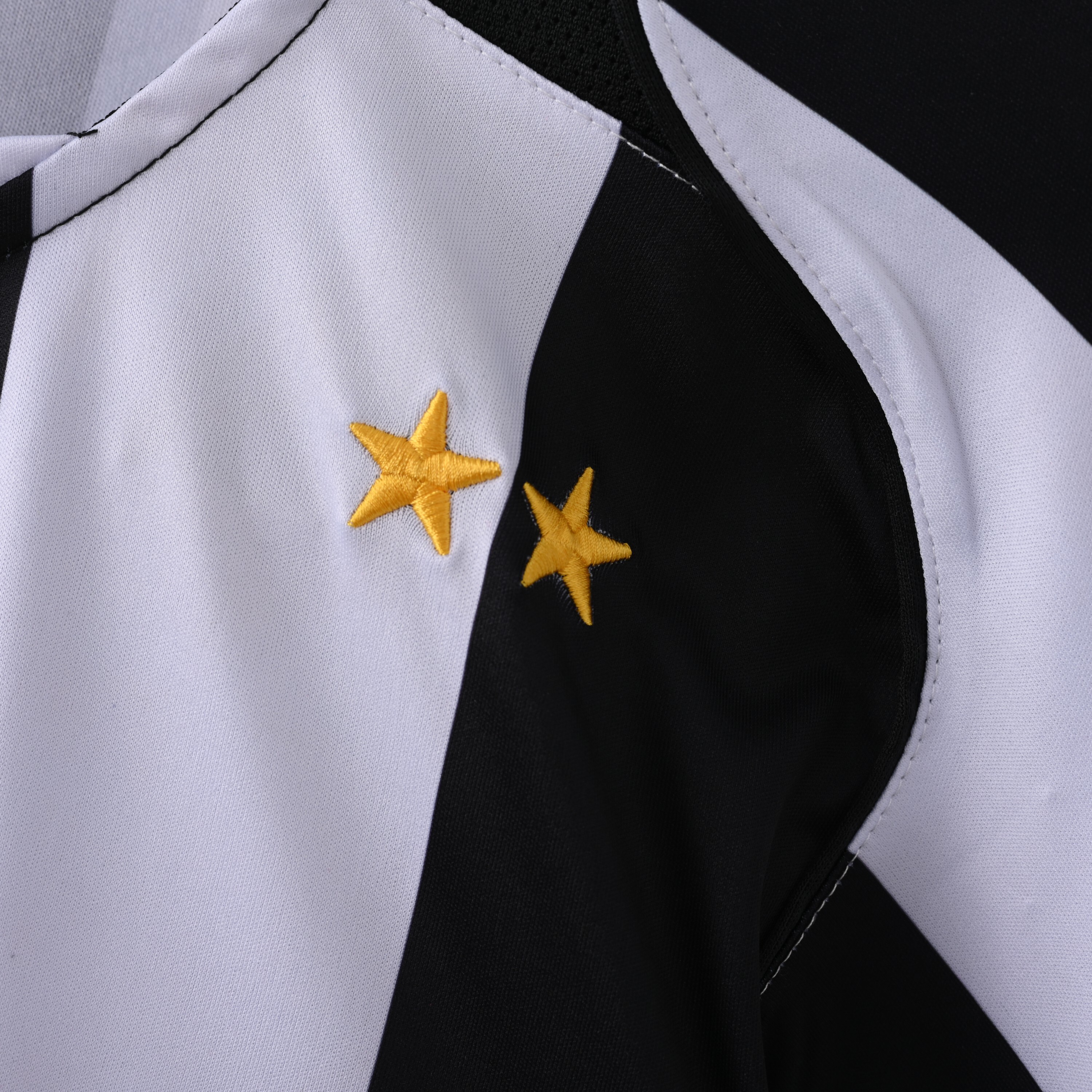 2004-2005 Juventus Home jersey