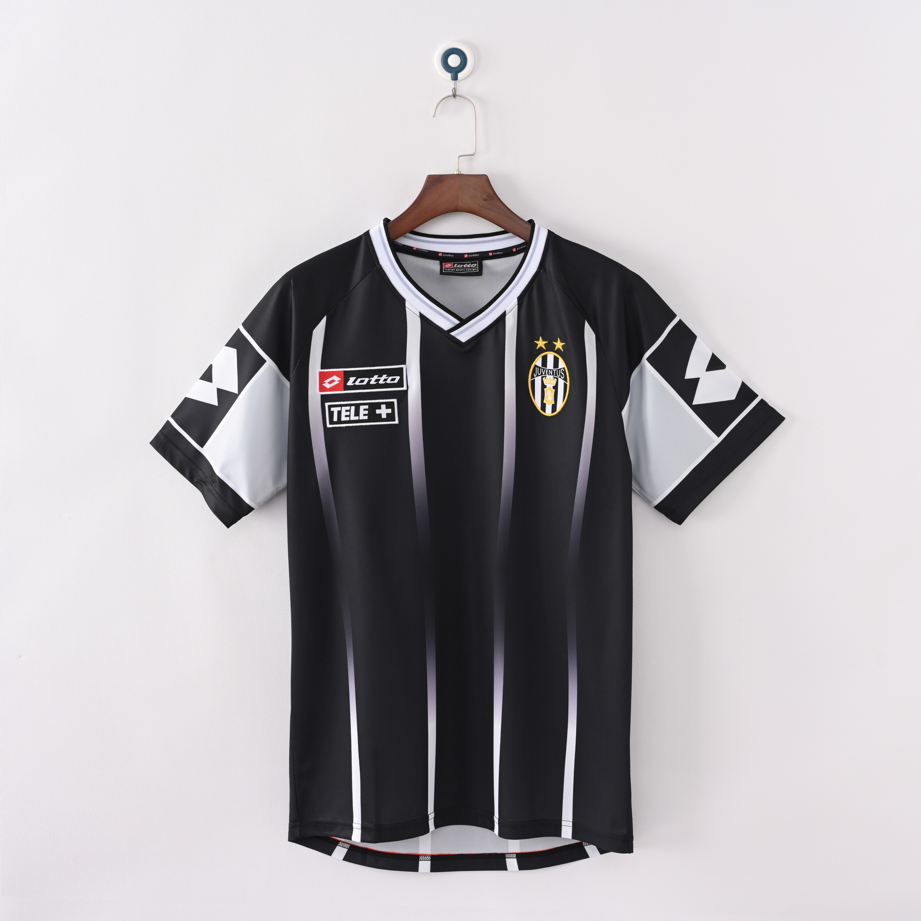 2000-2001 Juventus Training Jersey