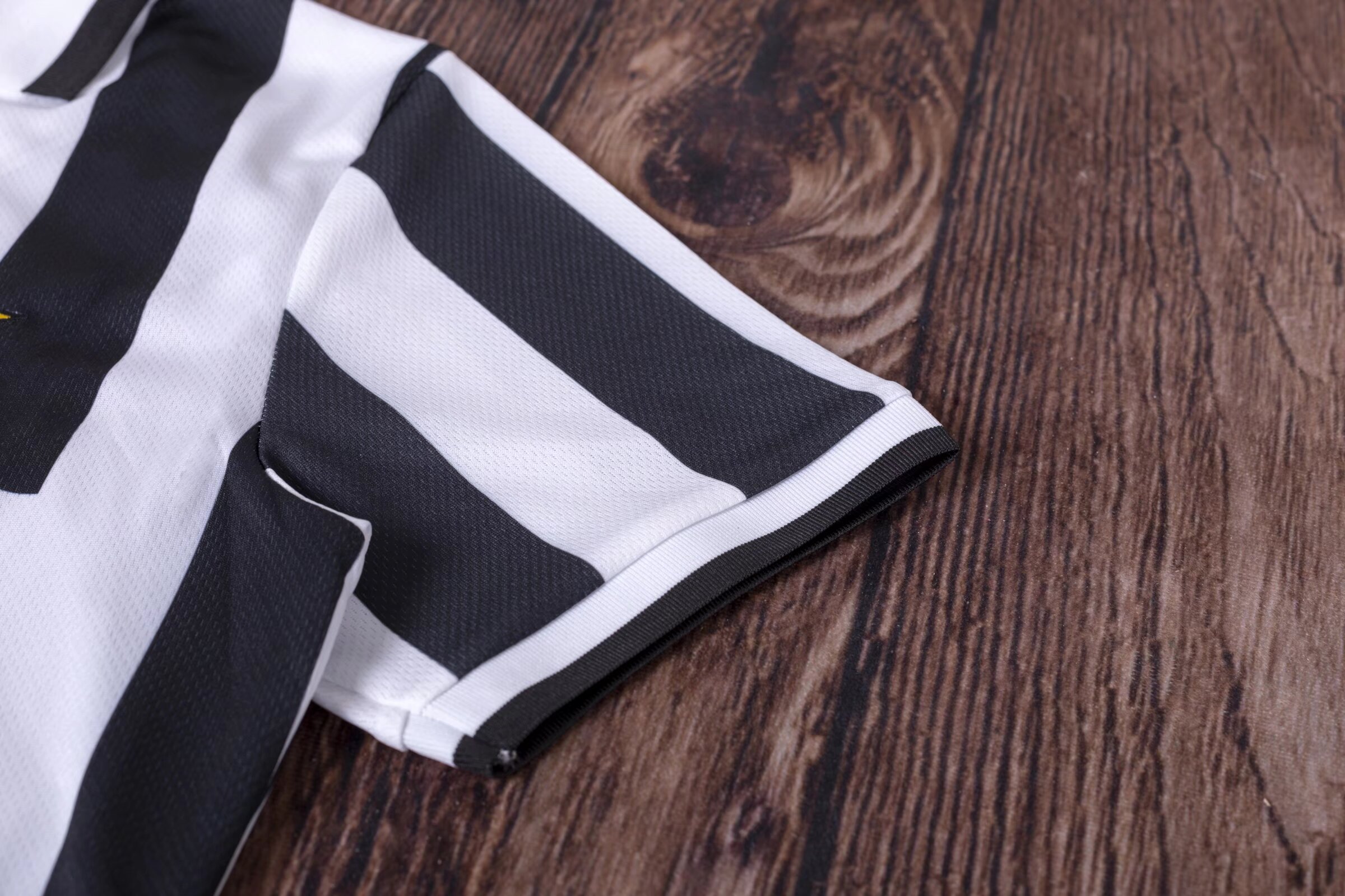 1996-1997 Juventus Home jersey