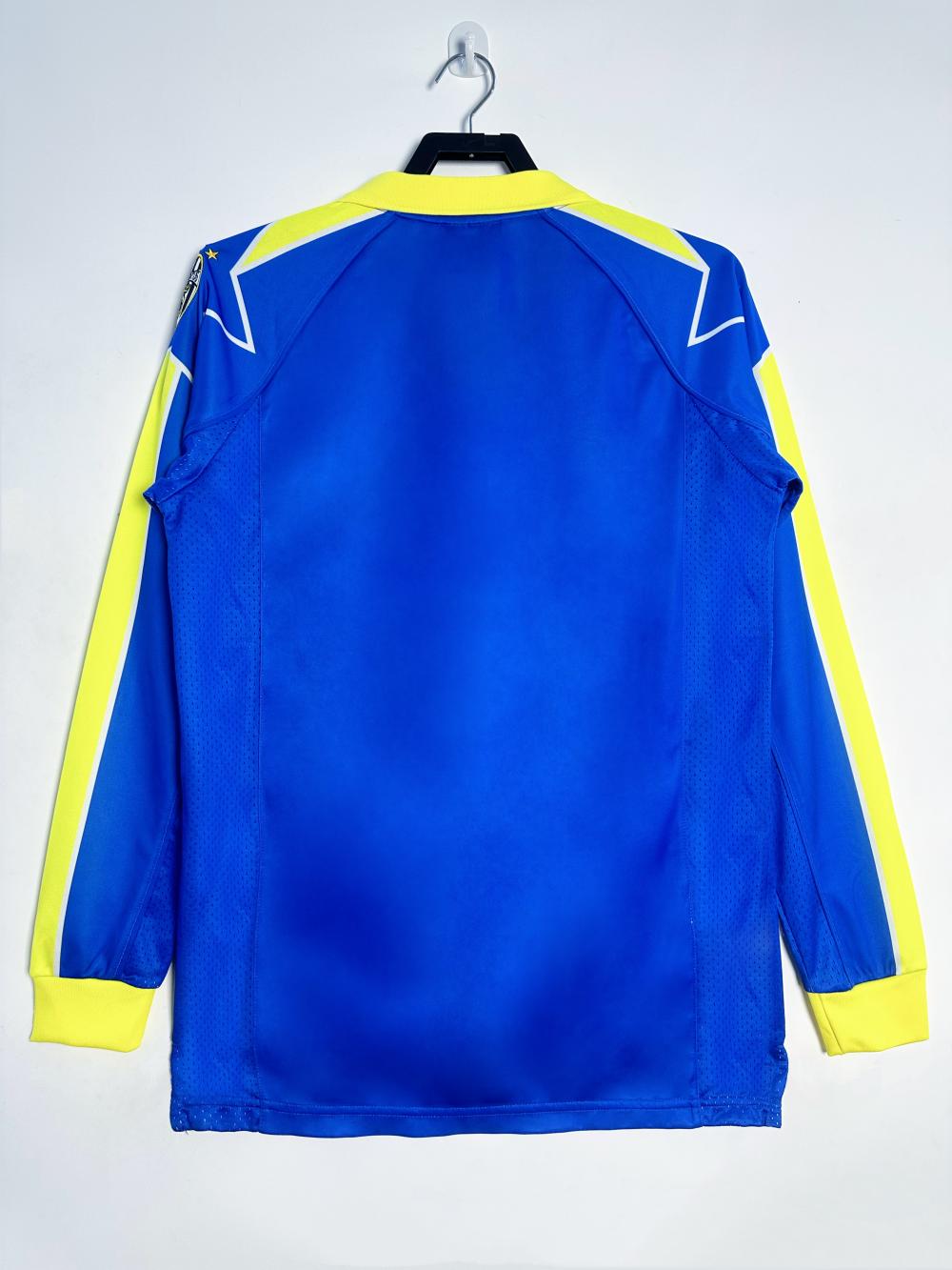 Long sleeves 1996-1997 Juventus Away jersey