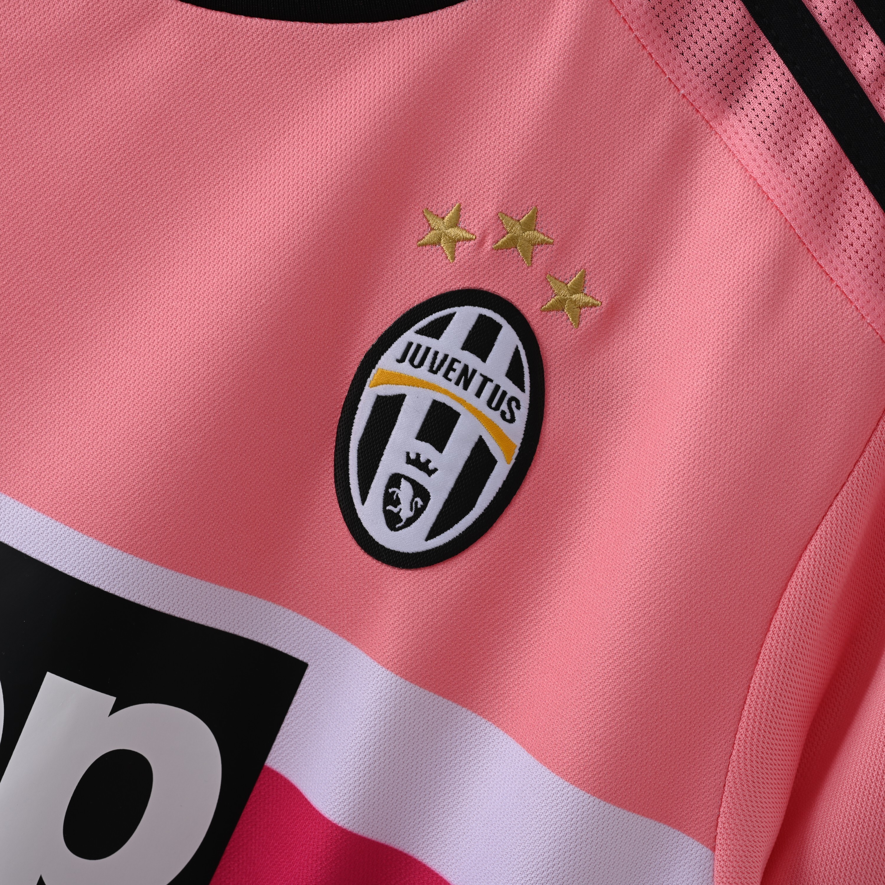 2015-2016 Juventus Away jersey