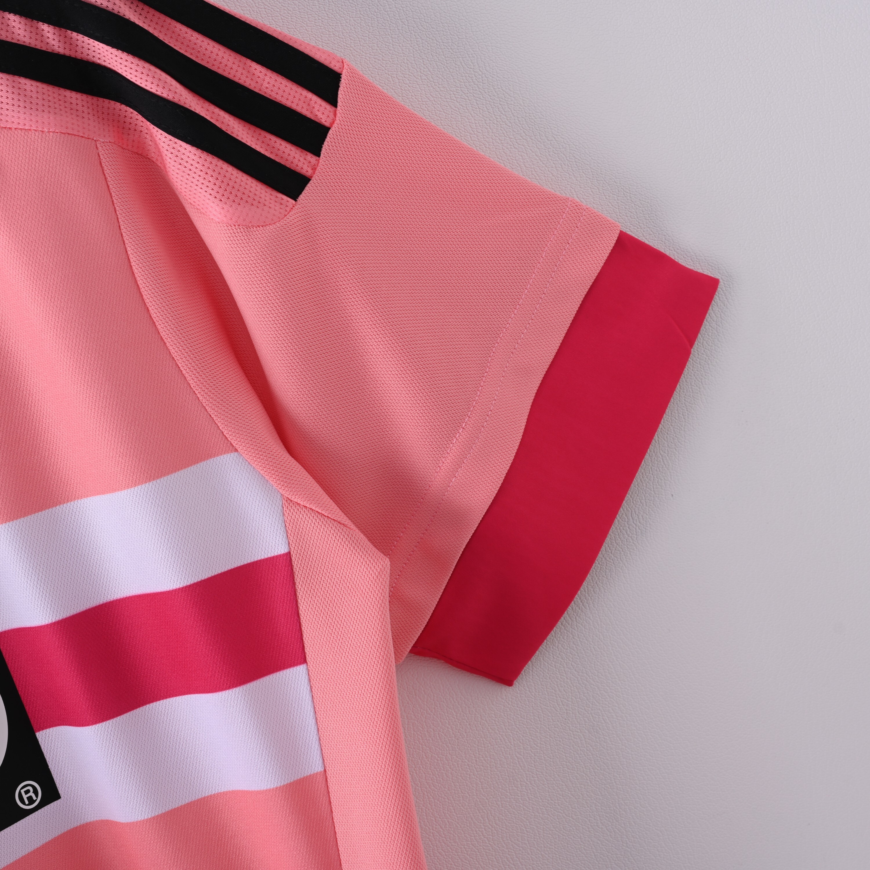 2015-2016 Juventus Away jersey