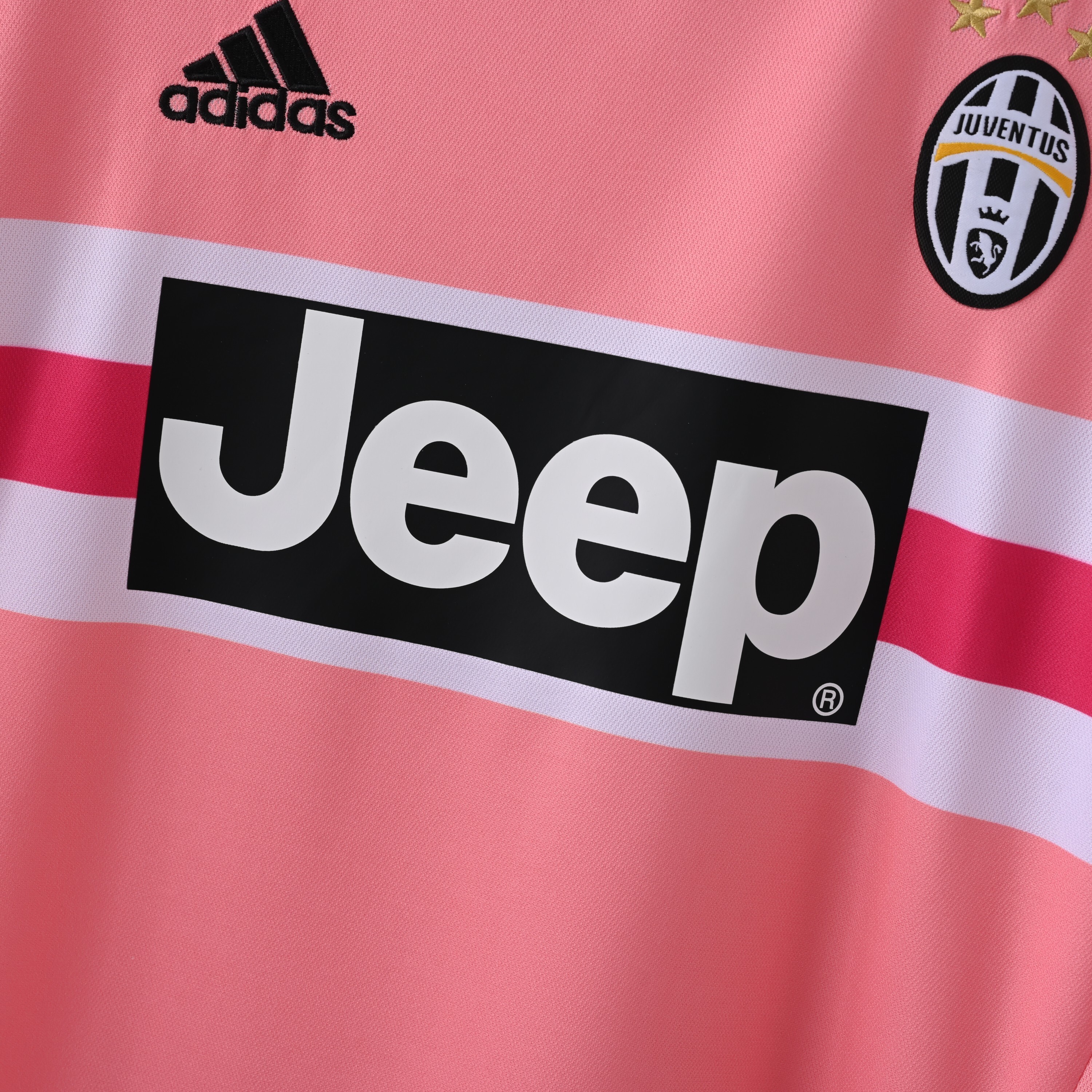 2015-2016 Juventus Away jersey