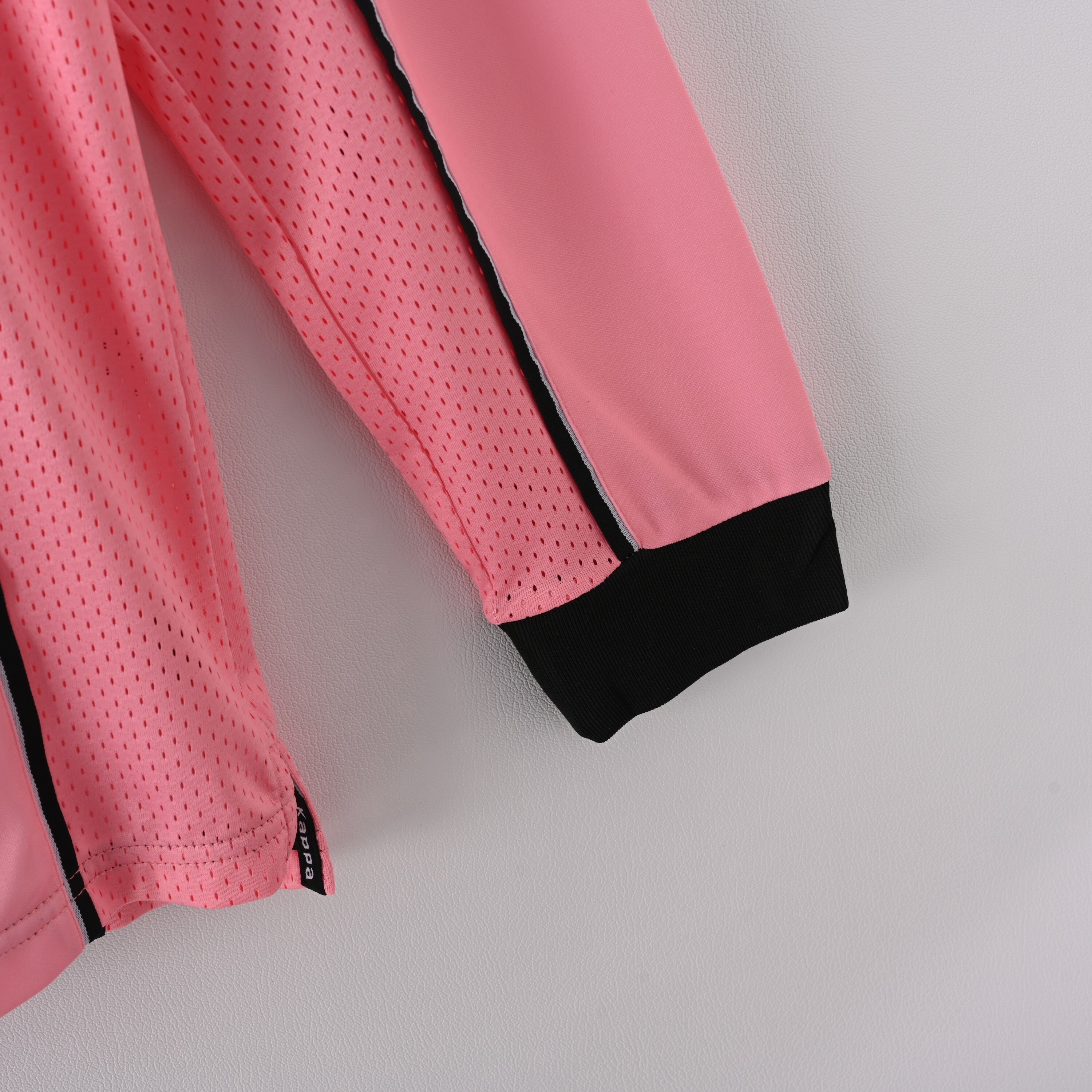 Long sleeves 1997-1998 Juventus Away jersey