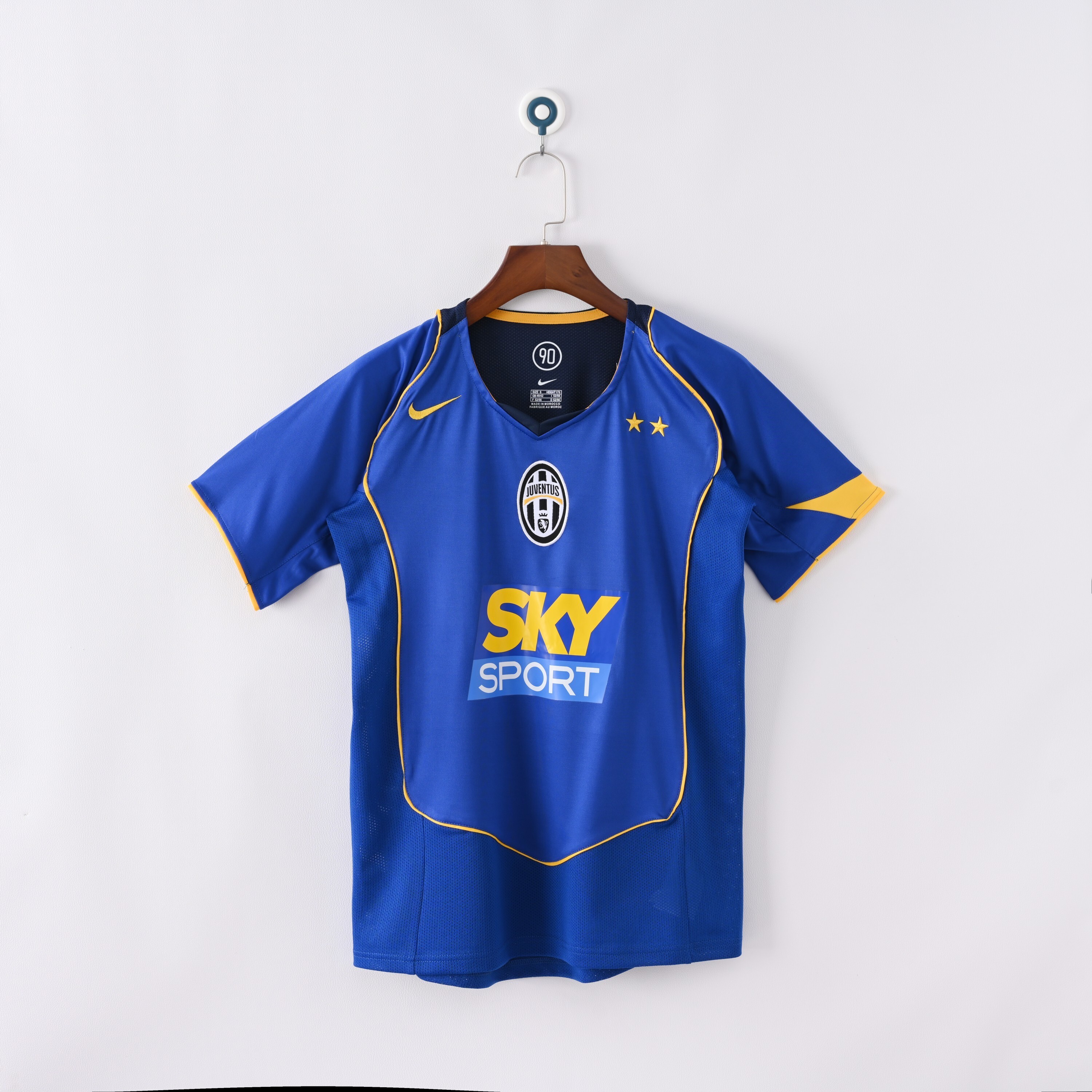 2004-2005 Juventus Away jersey