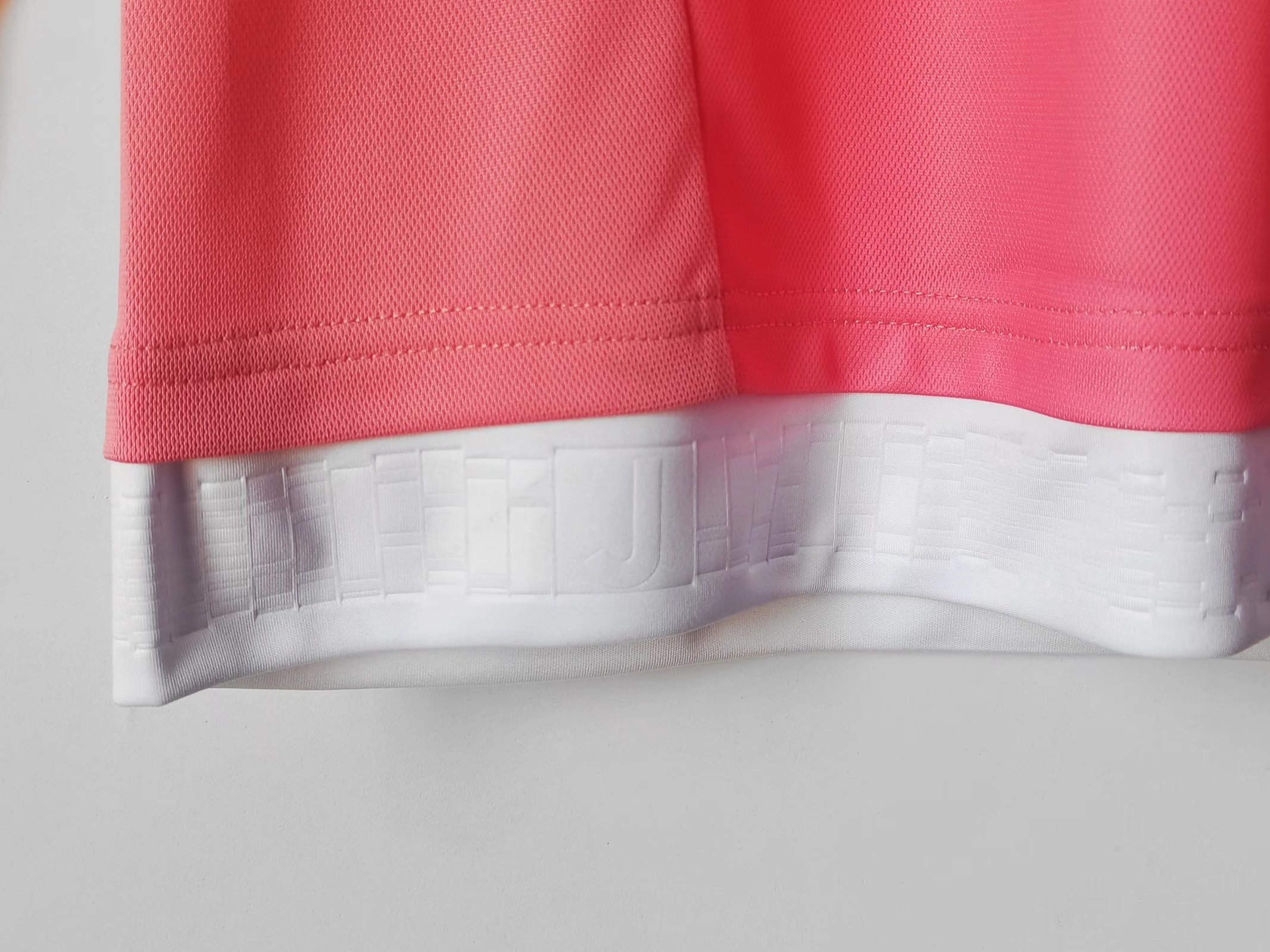 Long sleeves 2015-2016 Juventus Away jersey