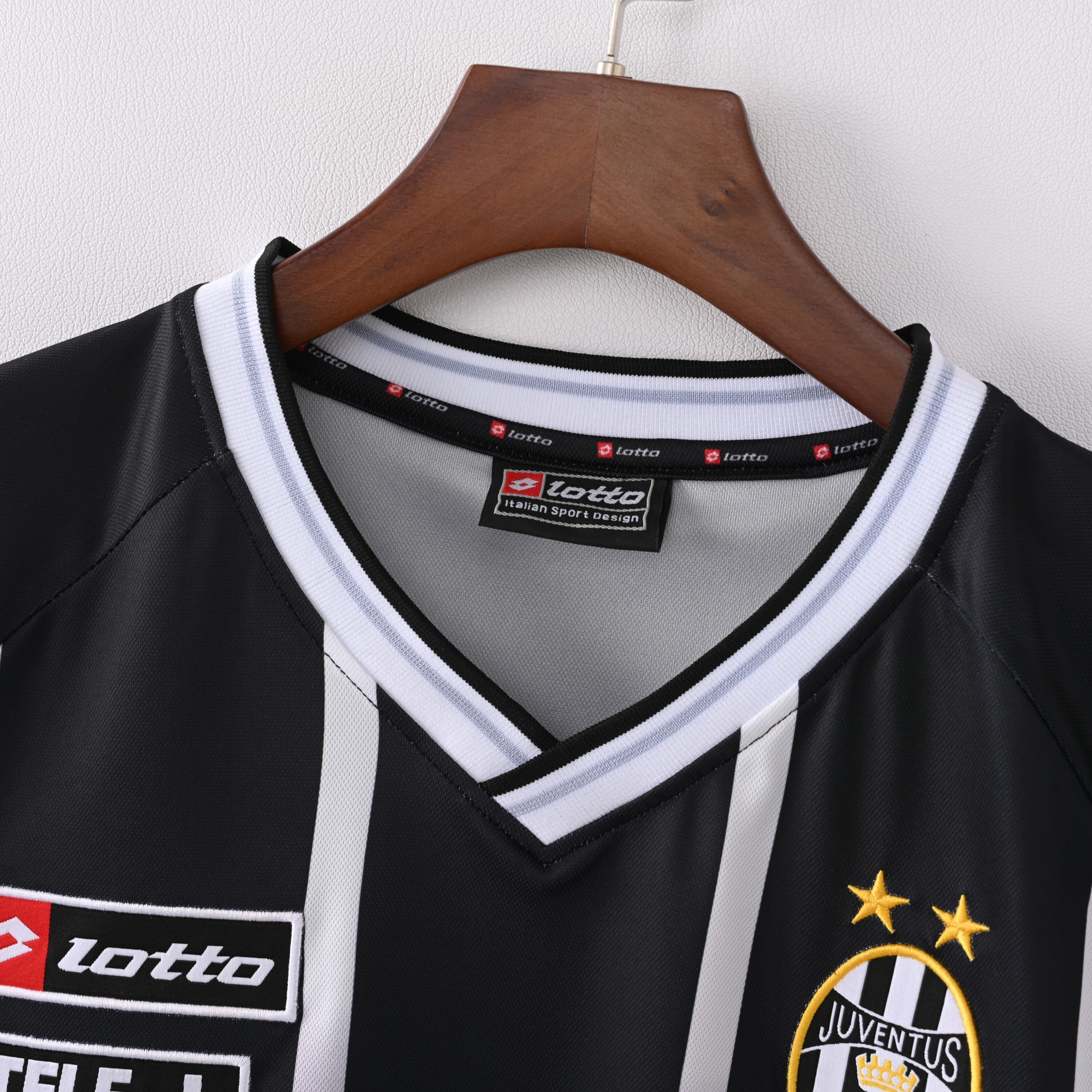 2000-2001 Juventus Training Jersey