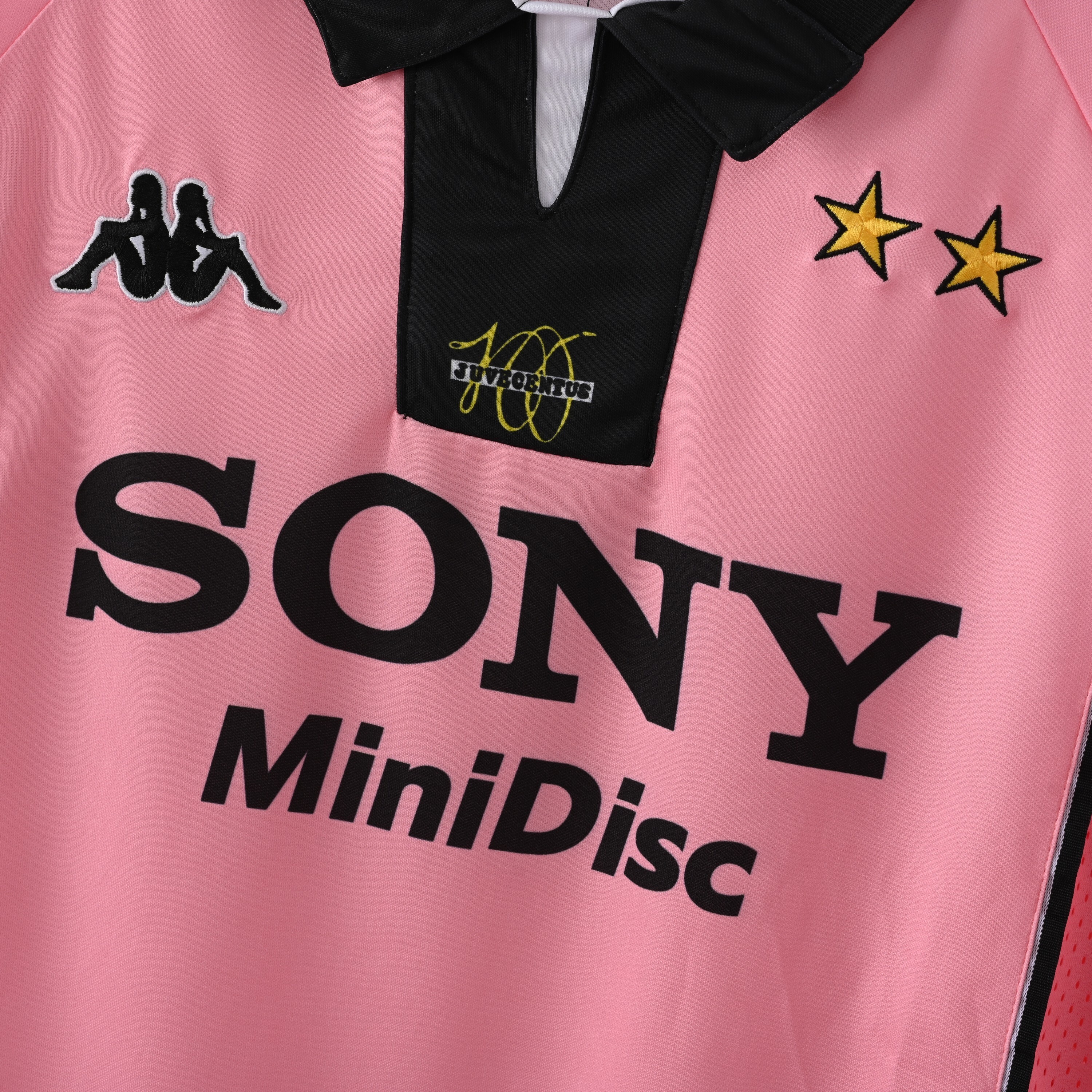 Long sleeves 1997-1998 Juventus Away jersey