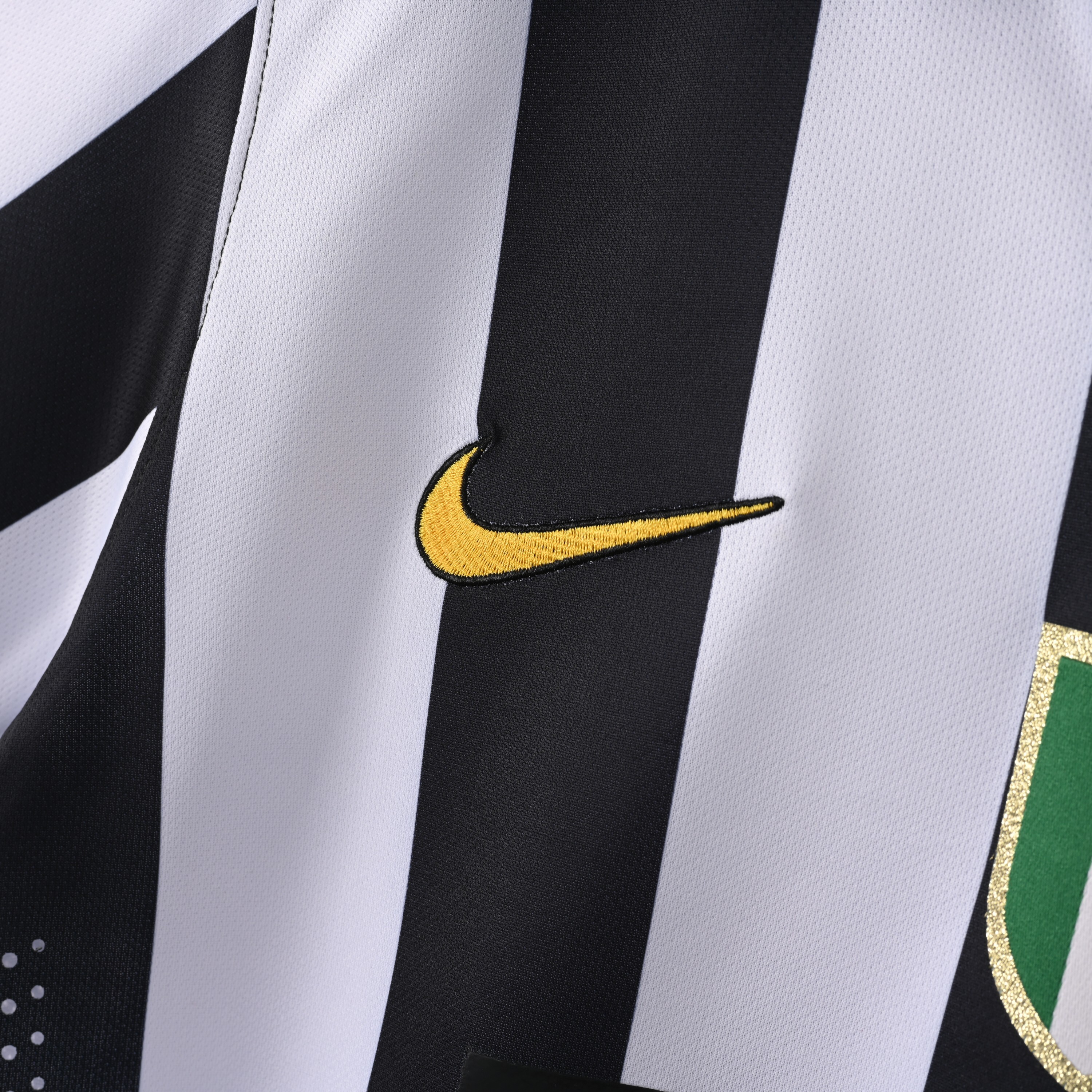 2015-2016 Juventus Home jersey