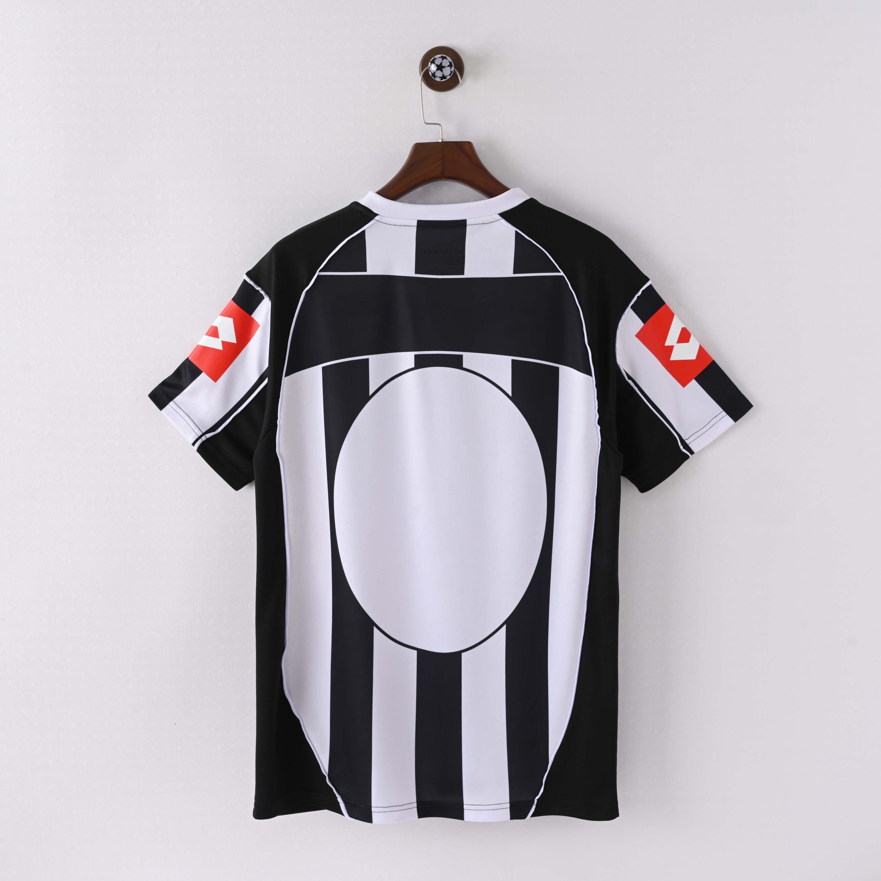 2002-2003 Juventus Home jersey