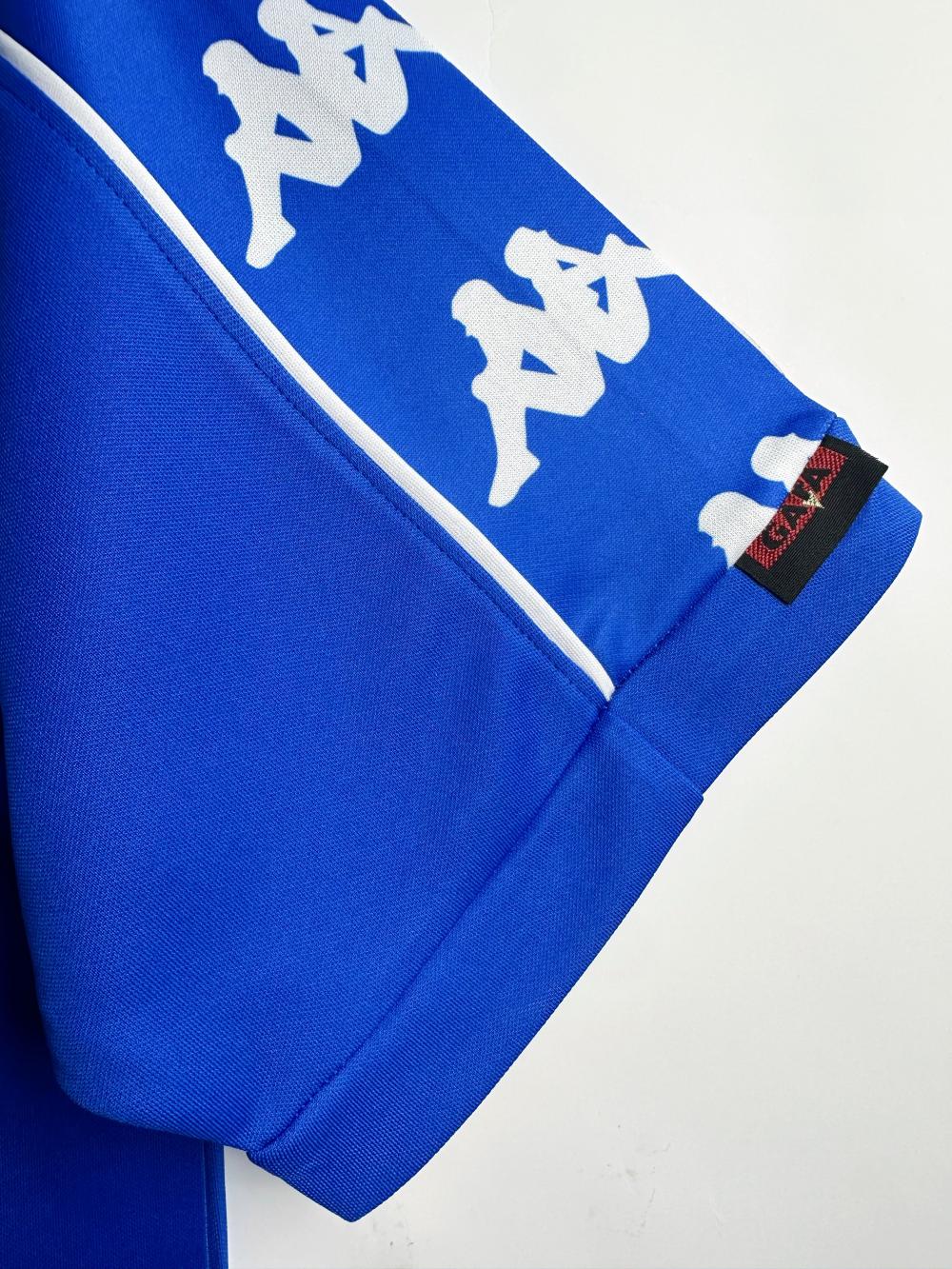 1999-2000 Juventus Away jersey