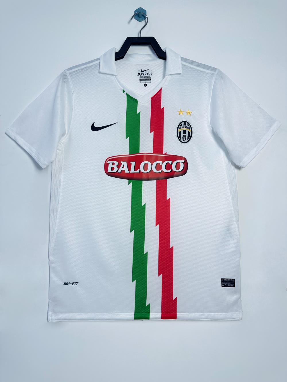 2010-2011 Juventus Away jersey