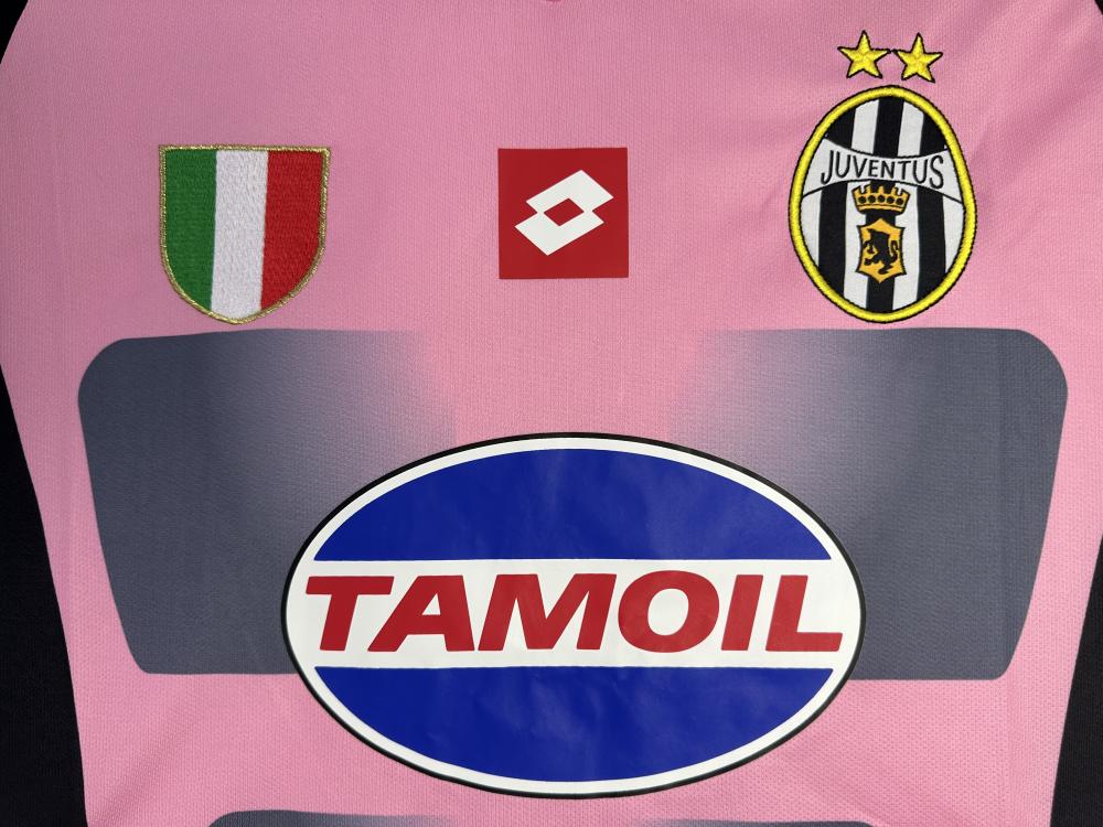 2002-2003 Juventus Away jersey