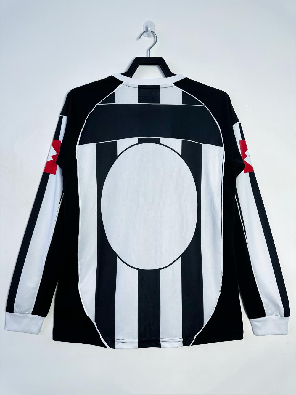 Long sleeves 2002-2003 Juventus Home jersey