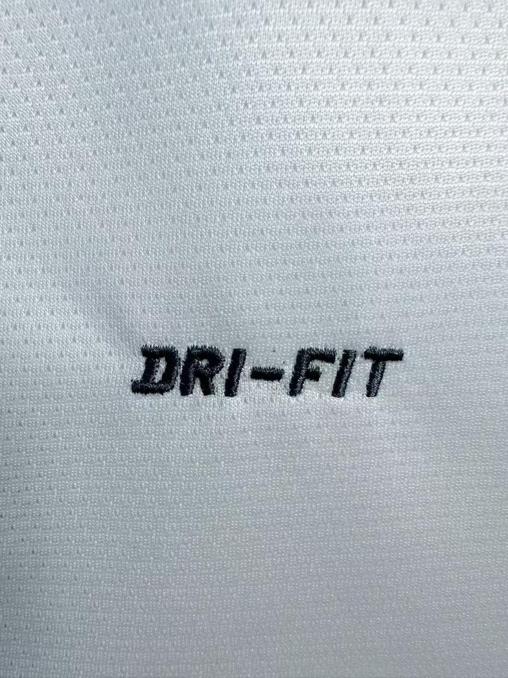 2010-2011 Juventus Away jersey