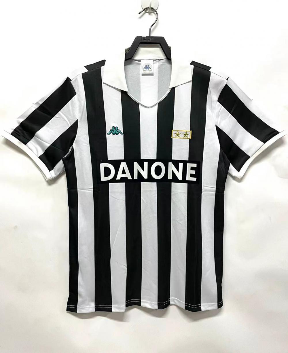 1992-1994 Juventus Home jersey