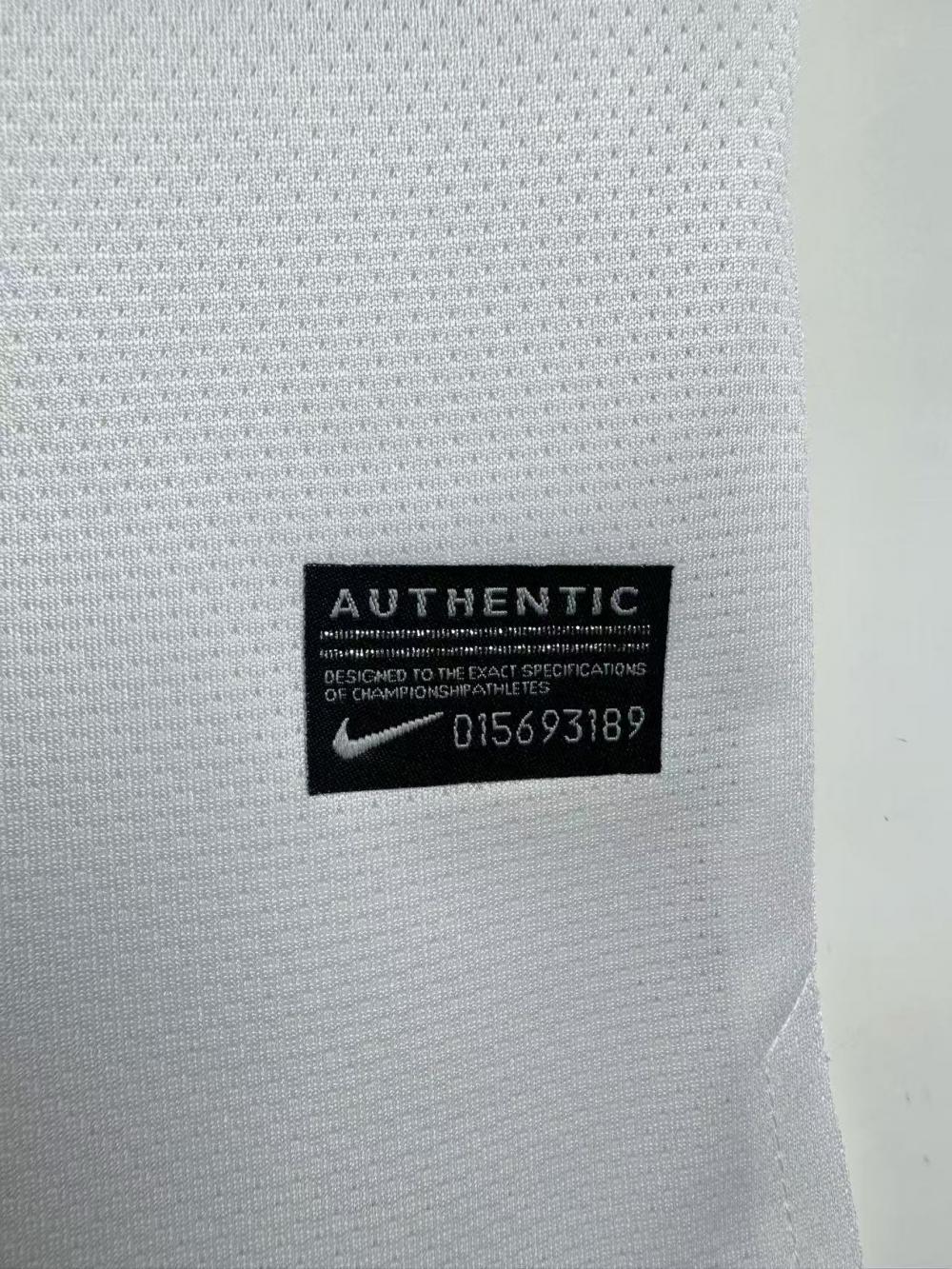 2010-2011 Juventus Away jersey