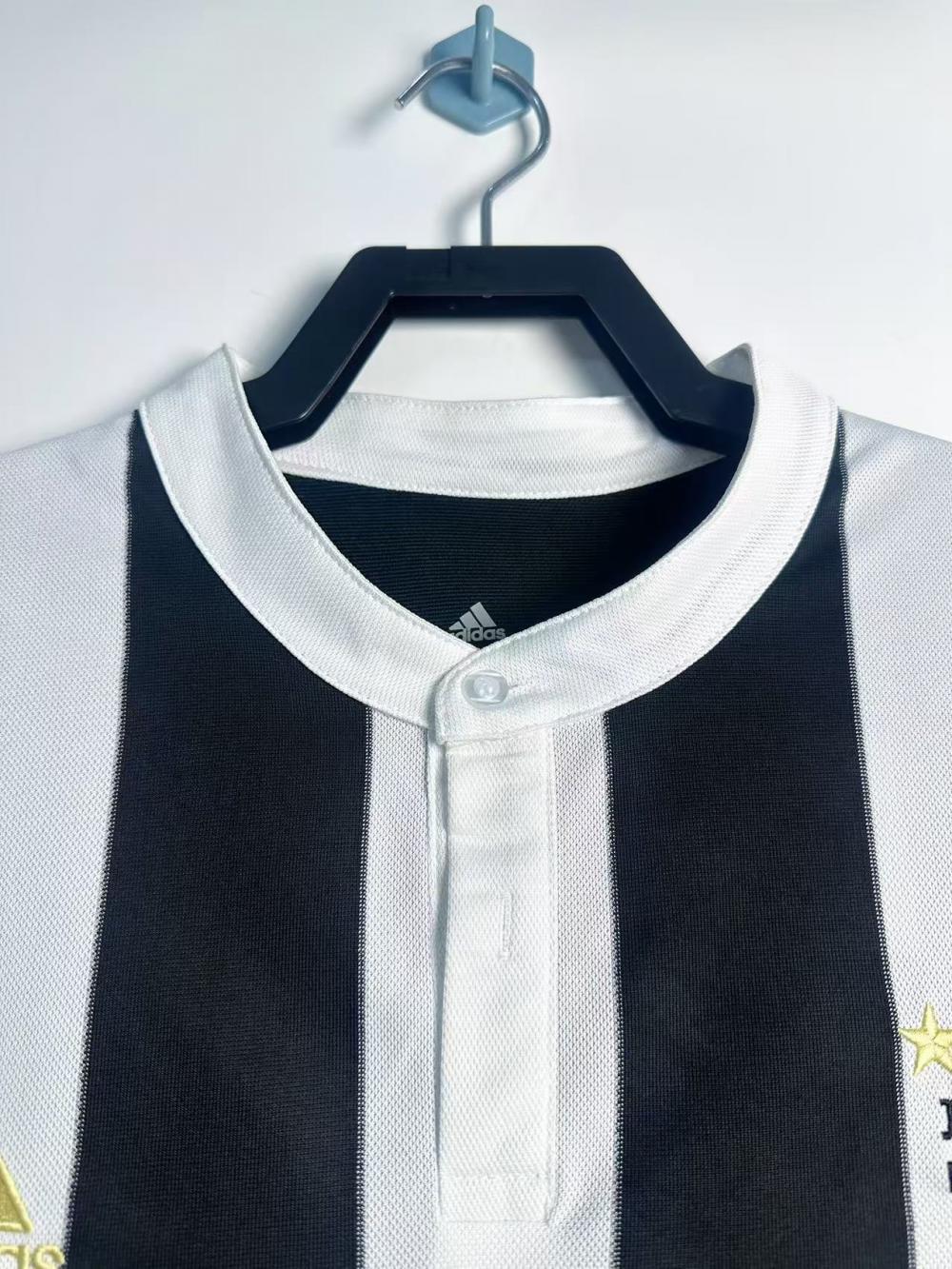 2017-2018 Juventus Home jersey