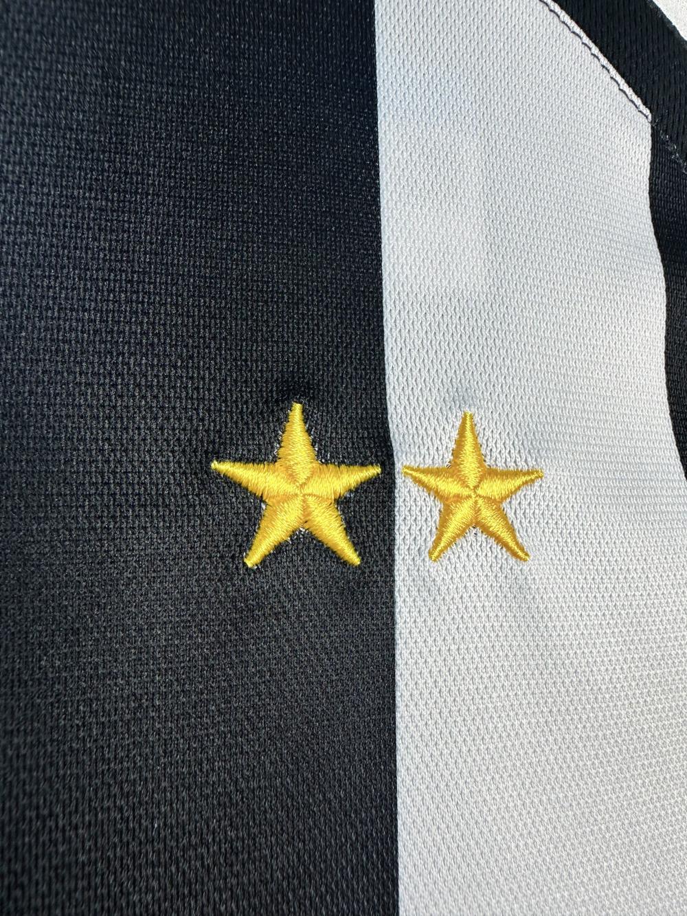 2005-2006 Juventus Home jersey