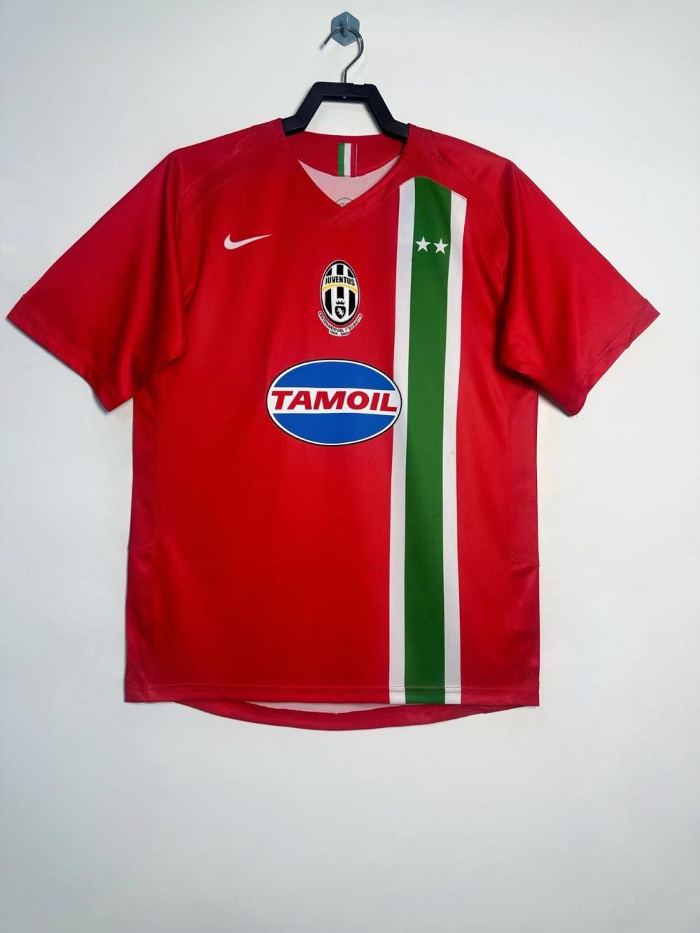 2005-2006 Juventus Away jersey