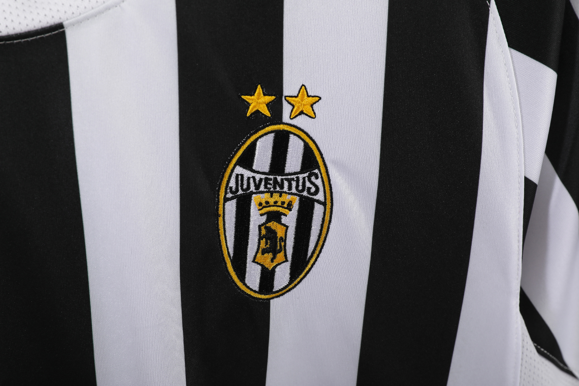 2003-2004 Juventus Home jersey