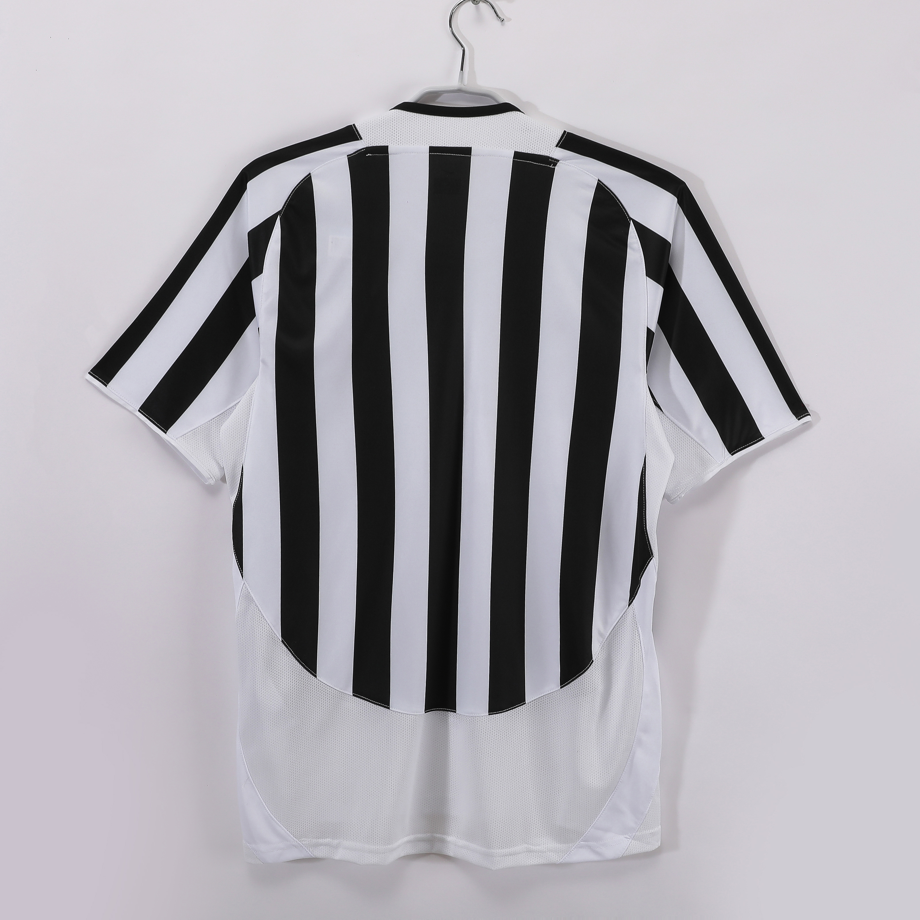 2003-2004 Juventus Home jersey