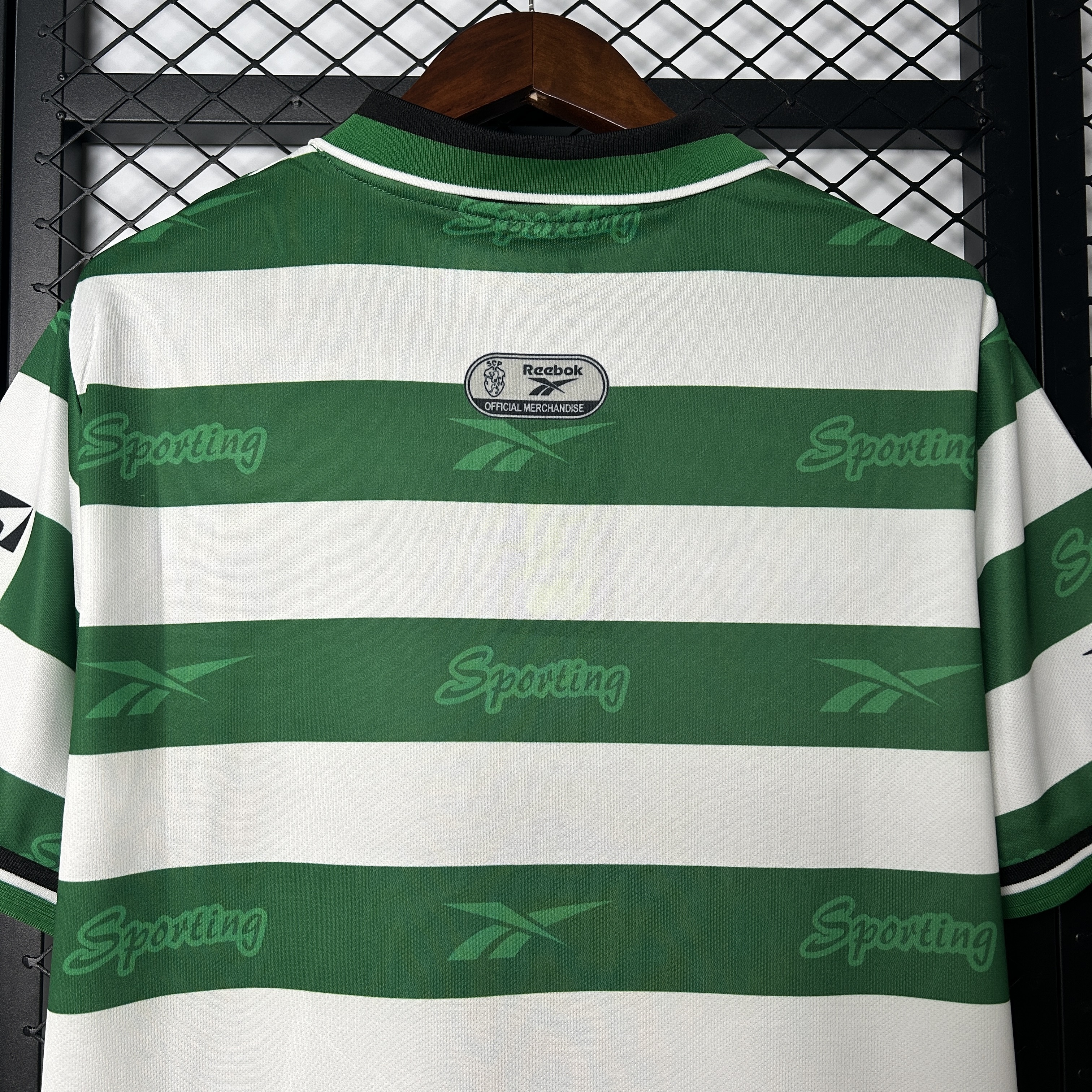 1999-2000 Sporting Home jersey