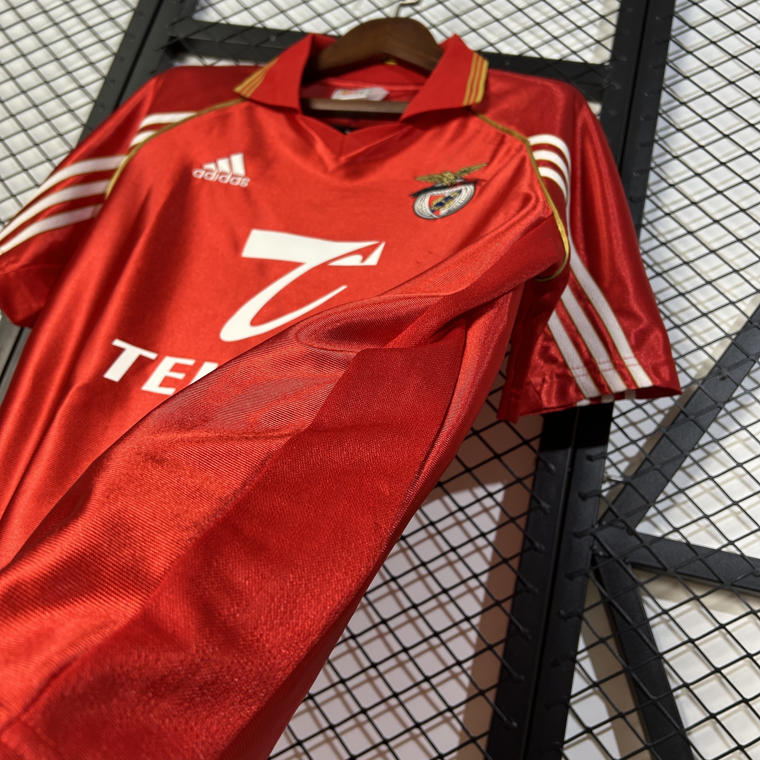 1998-1999 Benfica Home jersey