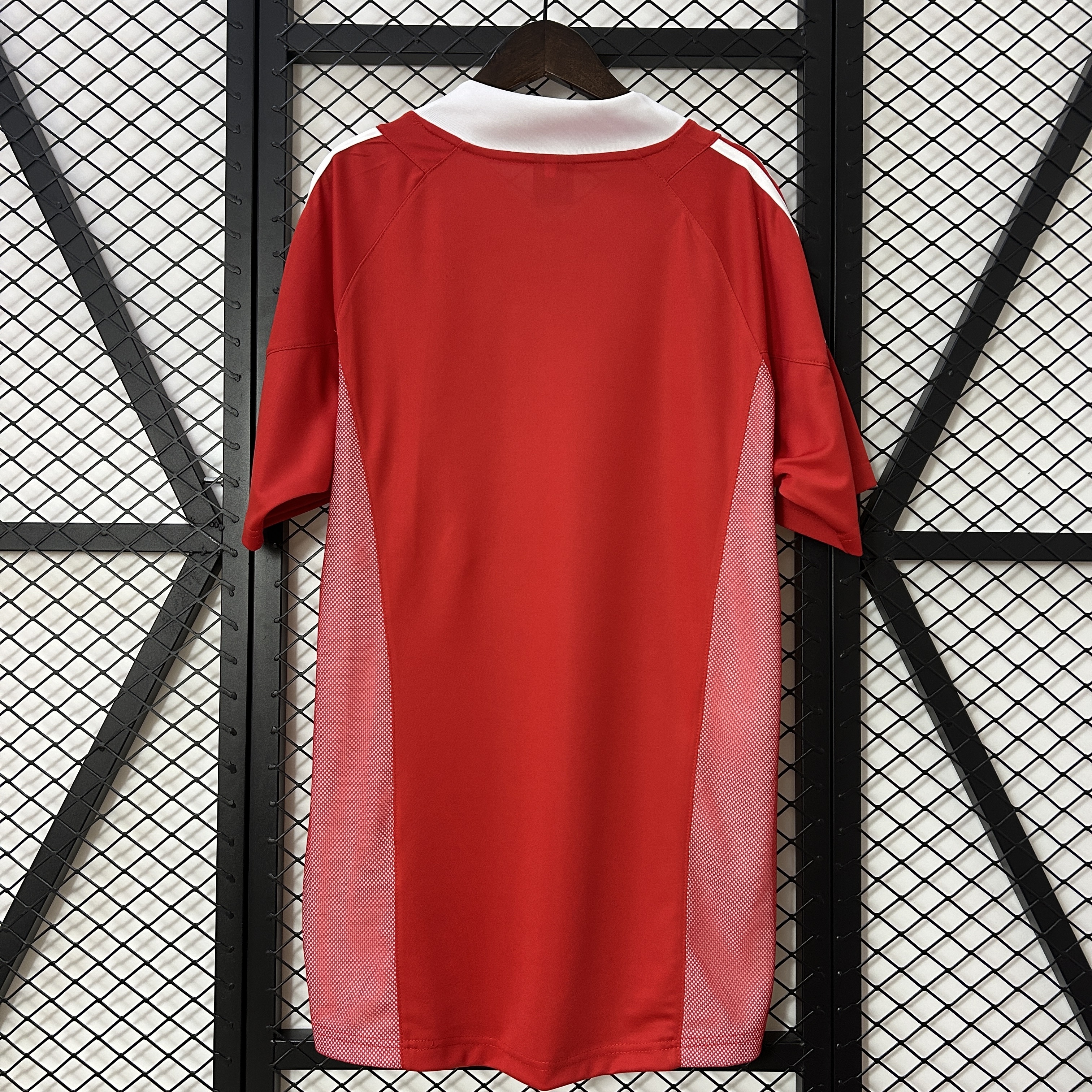 2002-2003 Benfica Home jersey