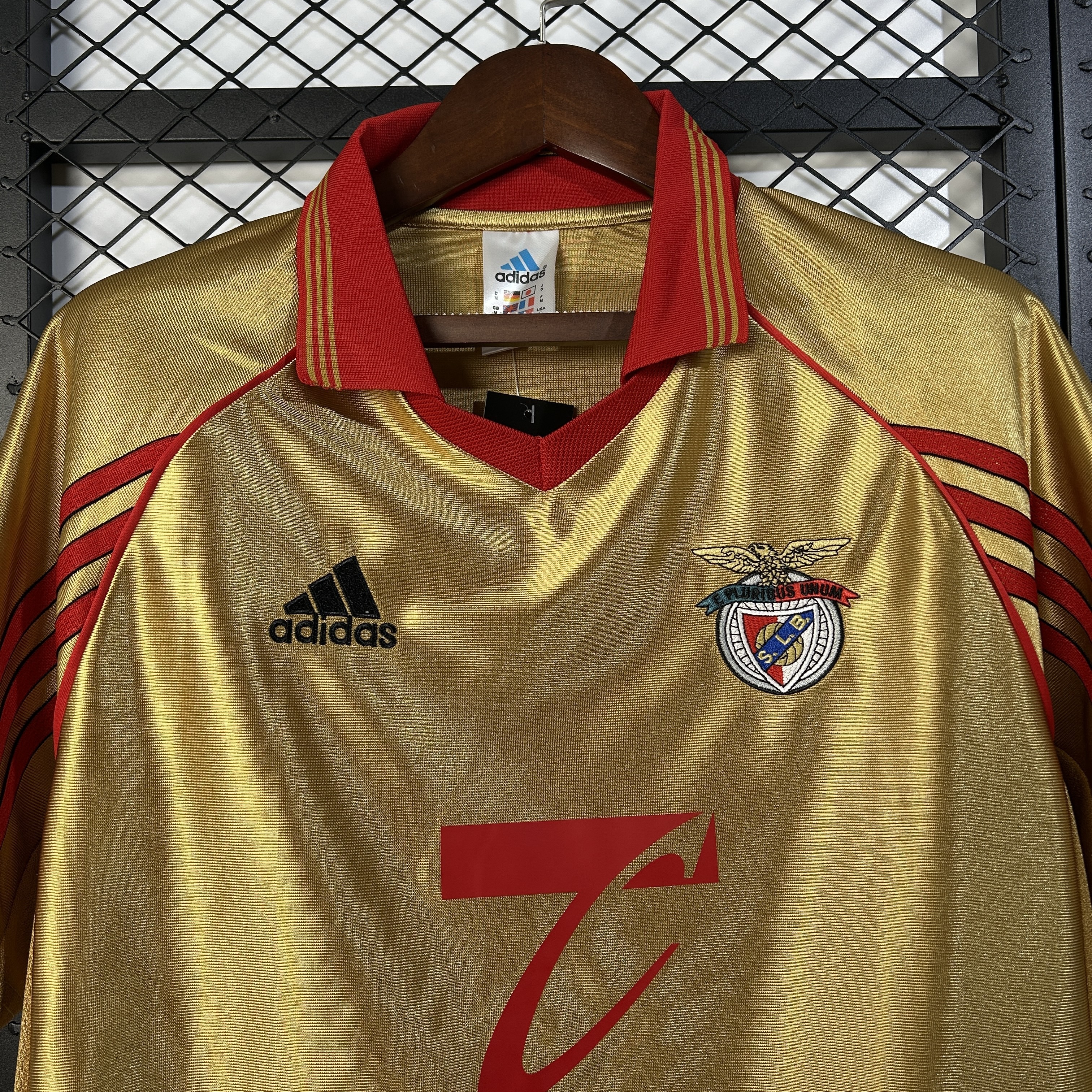 1998-1999 Benfica Away jersey