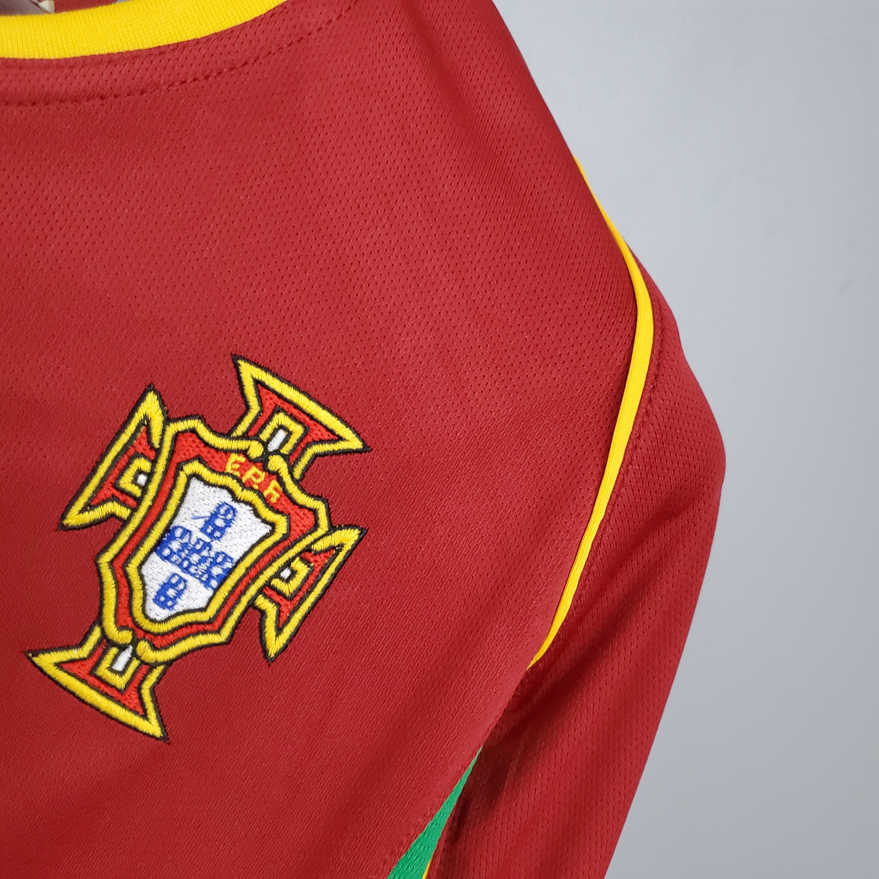 2002 Portugal Home jersey