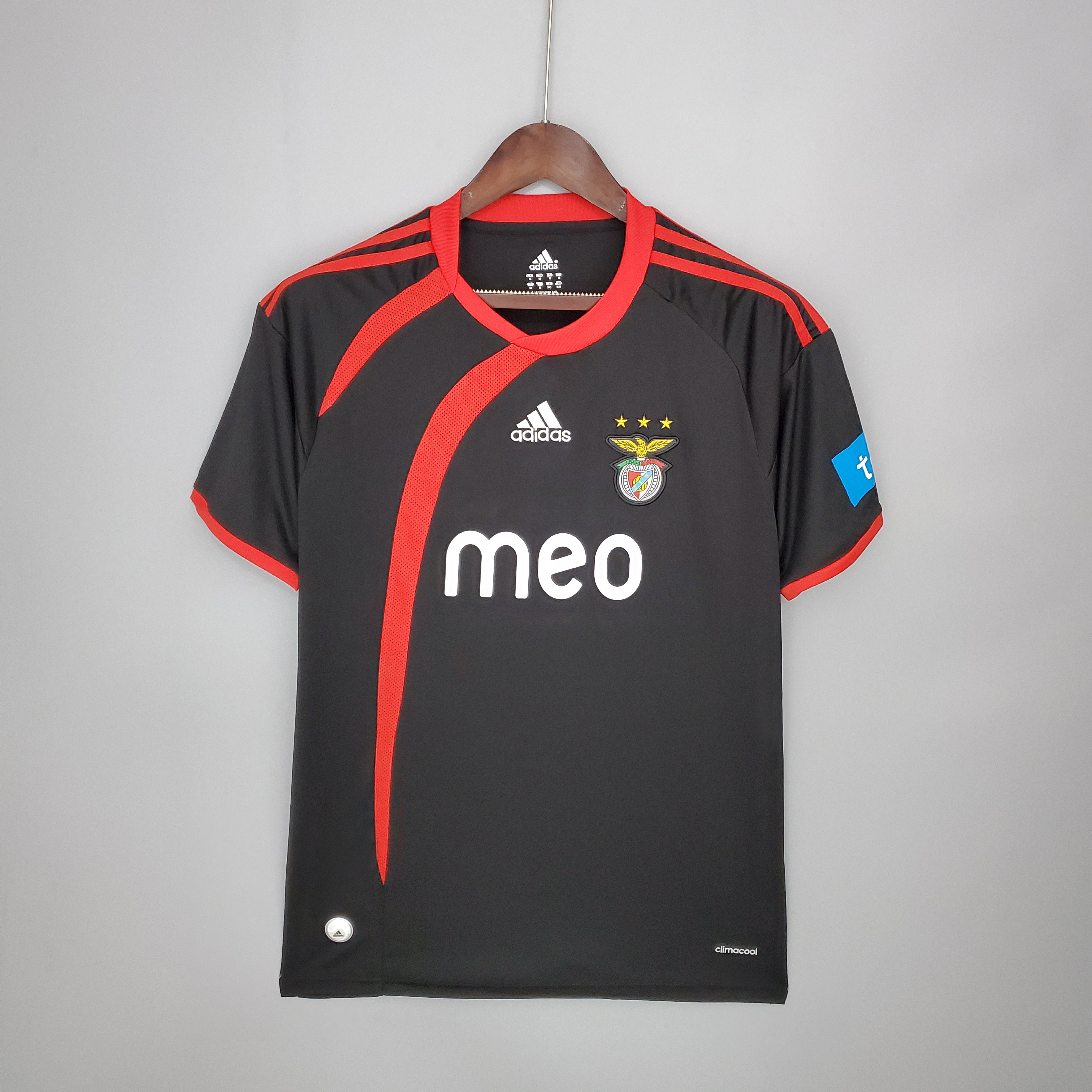 2009-2010 Benfica Away jersey