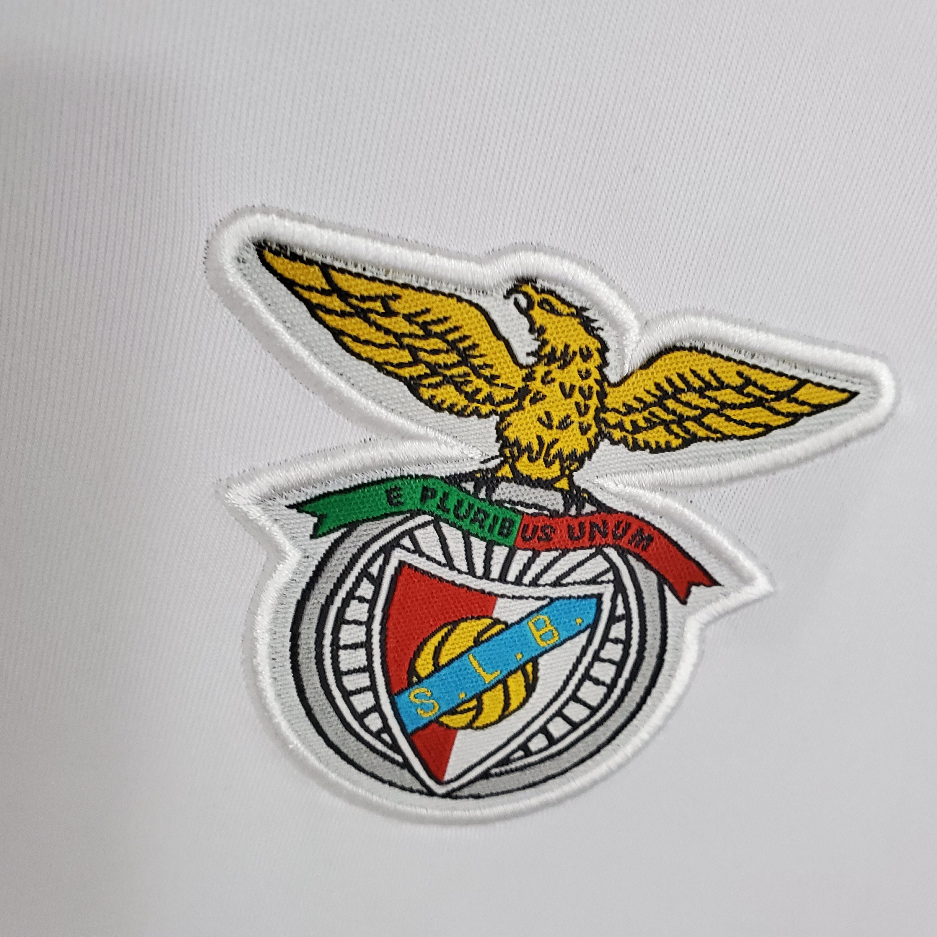 2004-2005 Benfica Away jersey