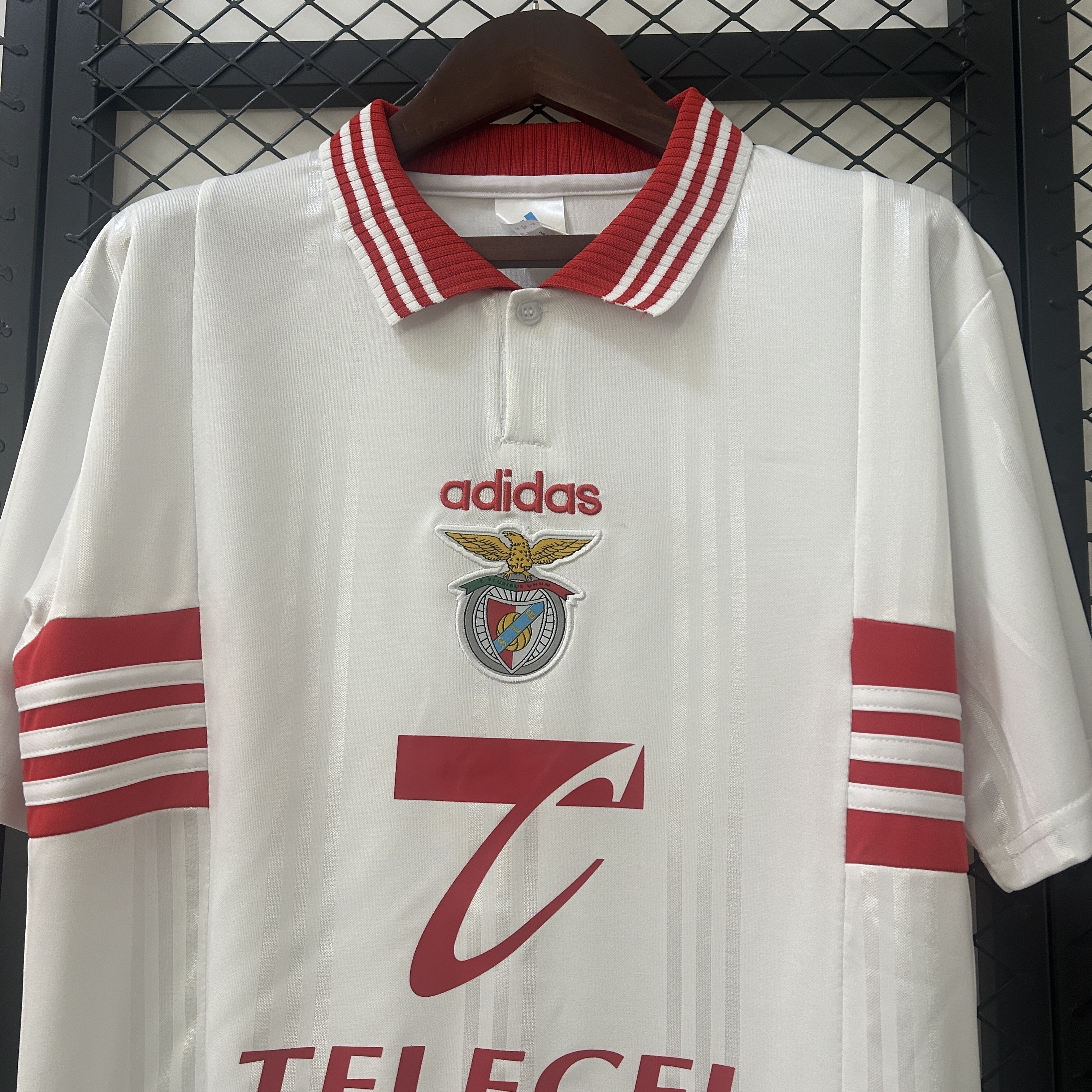 1997-1999 Benfica Away jersey