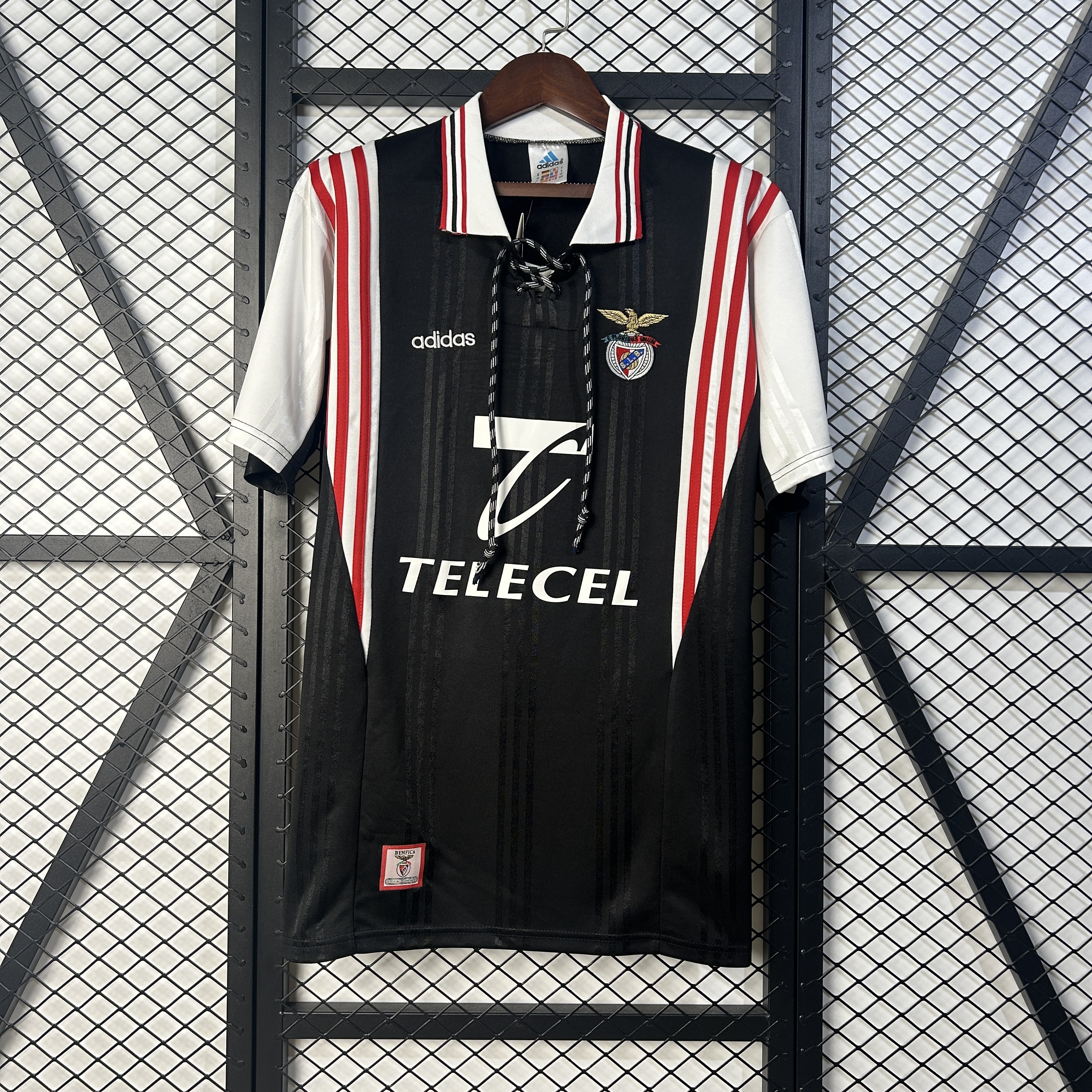 1997-1998 Benfica Away jersey
