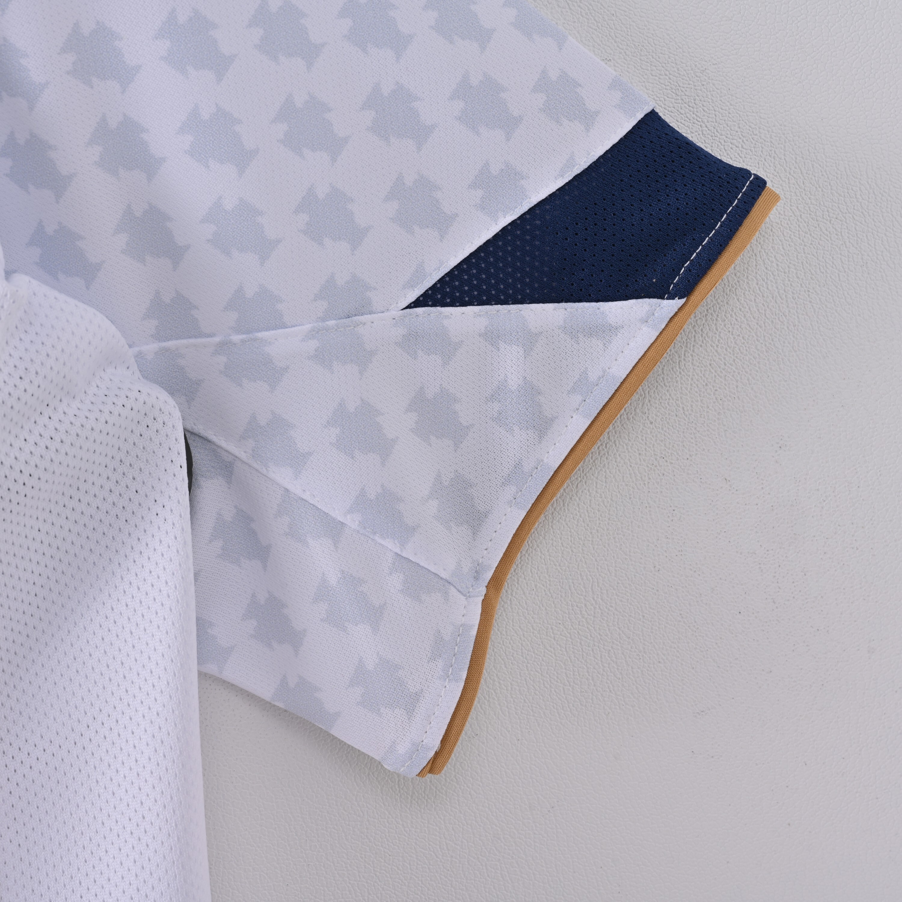 2004 Portugal Away jersey