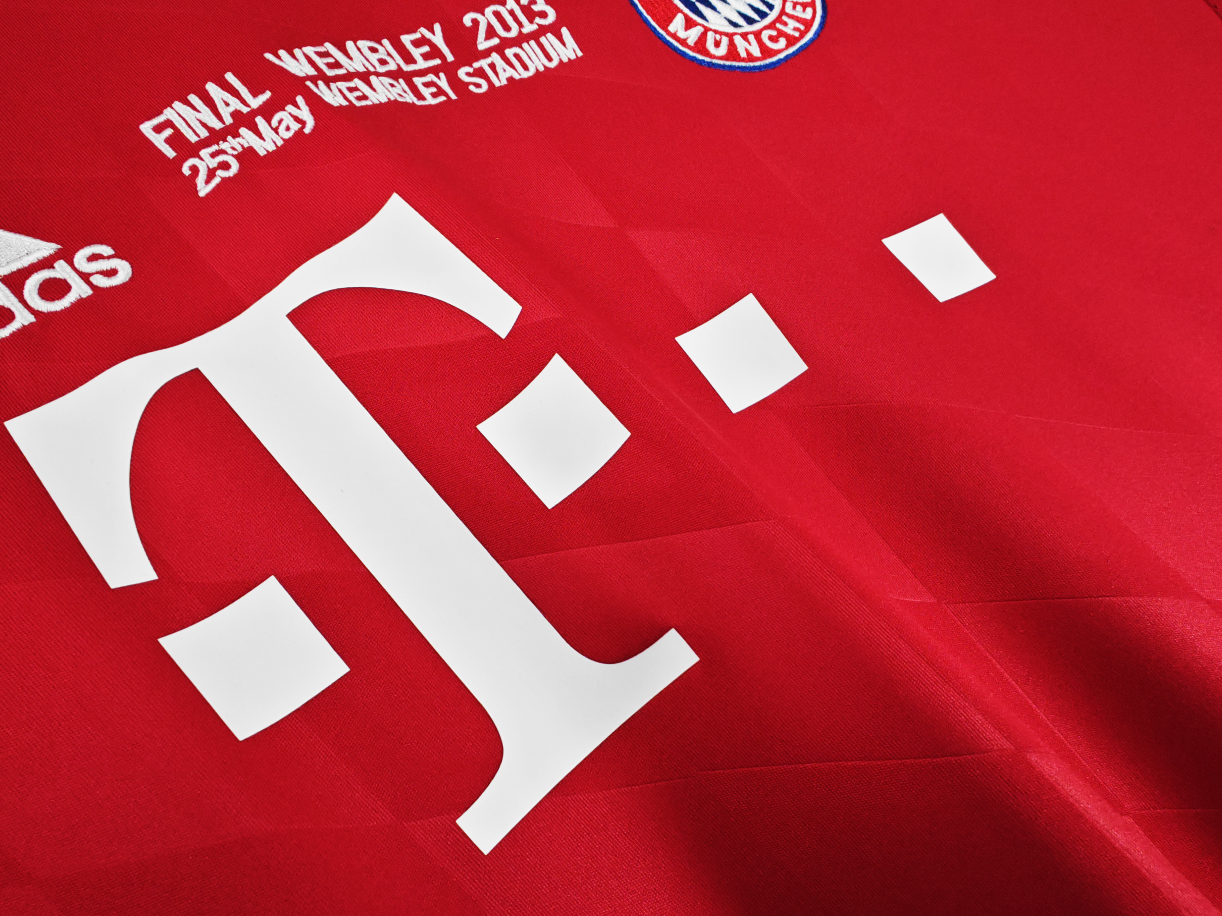2013-2014 Bayern Munchen Champions League Home jersey