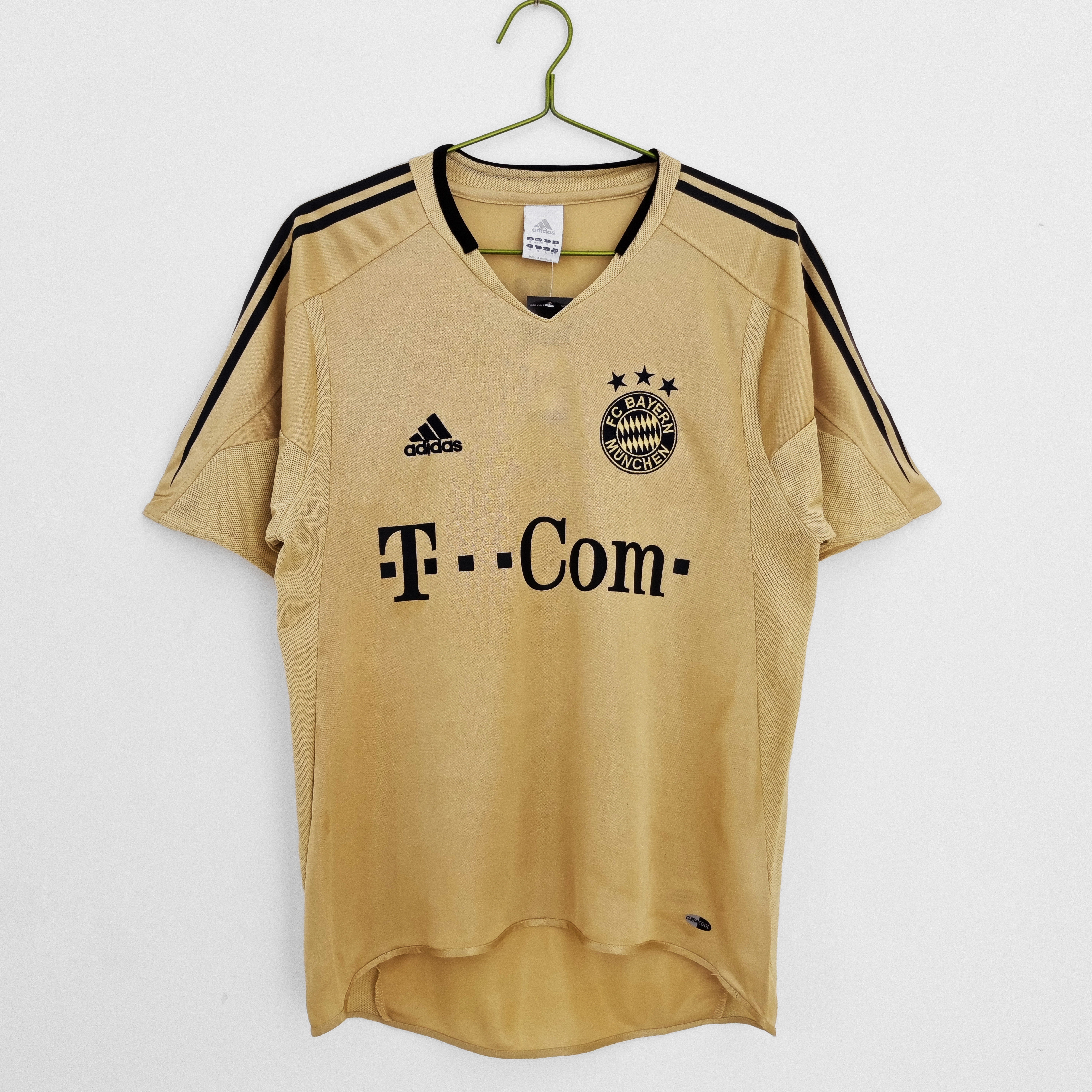 2004-2005 Bayern Munchen Away jersey