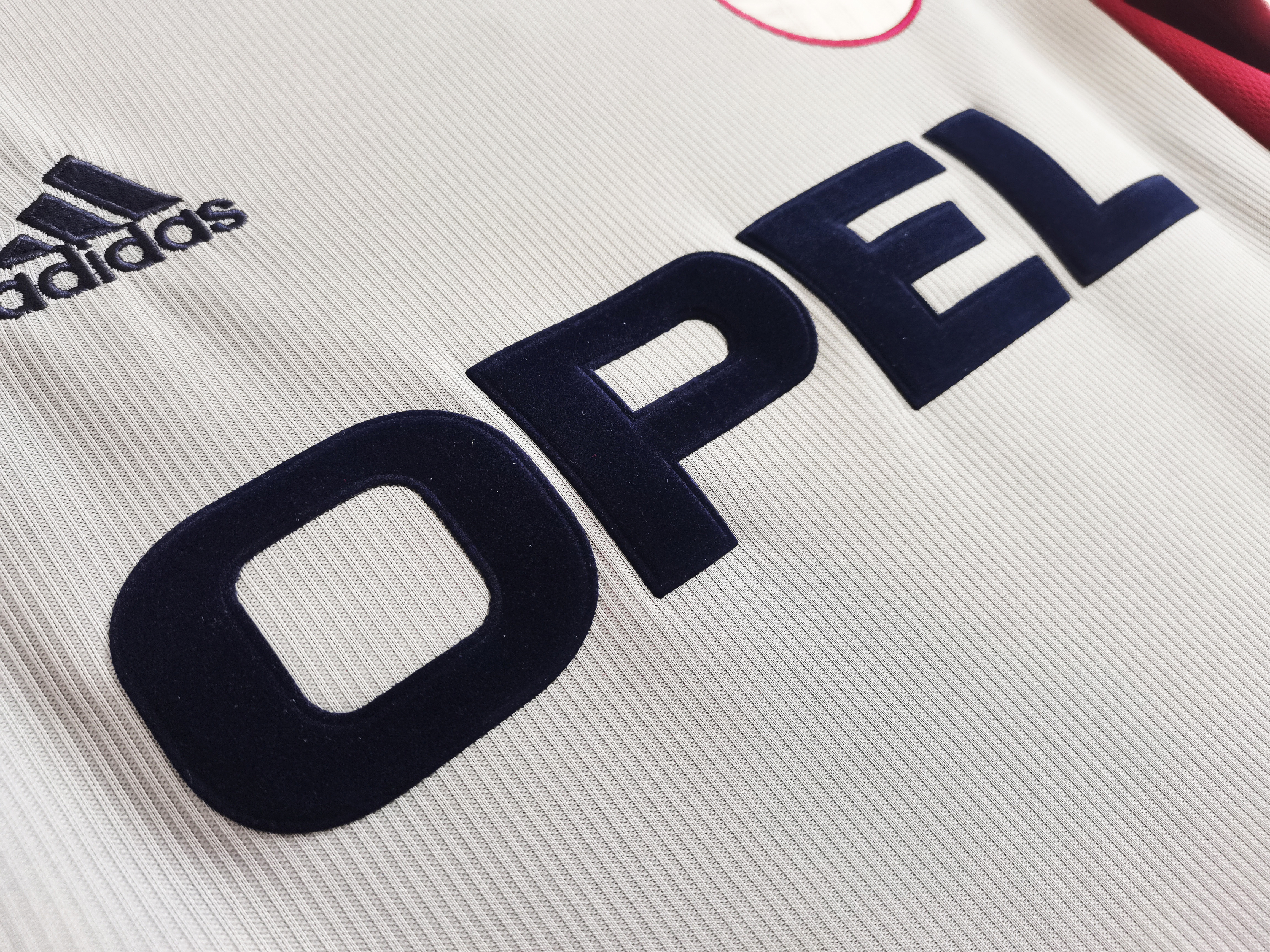 1998-1999 Bayern Munchen Away jersey