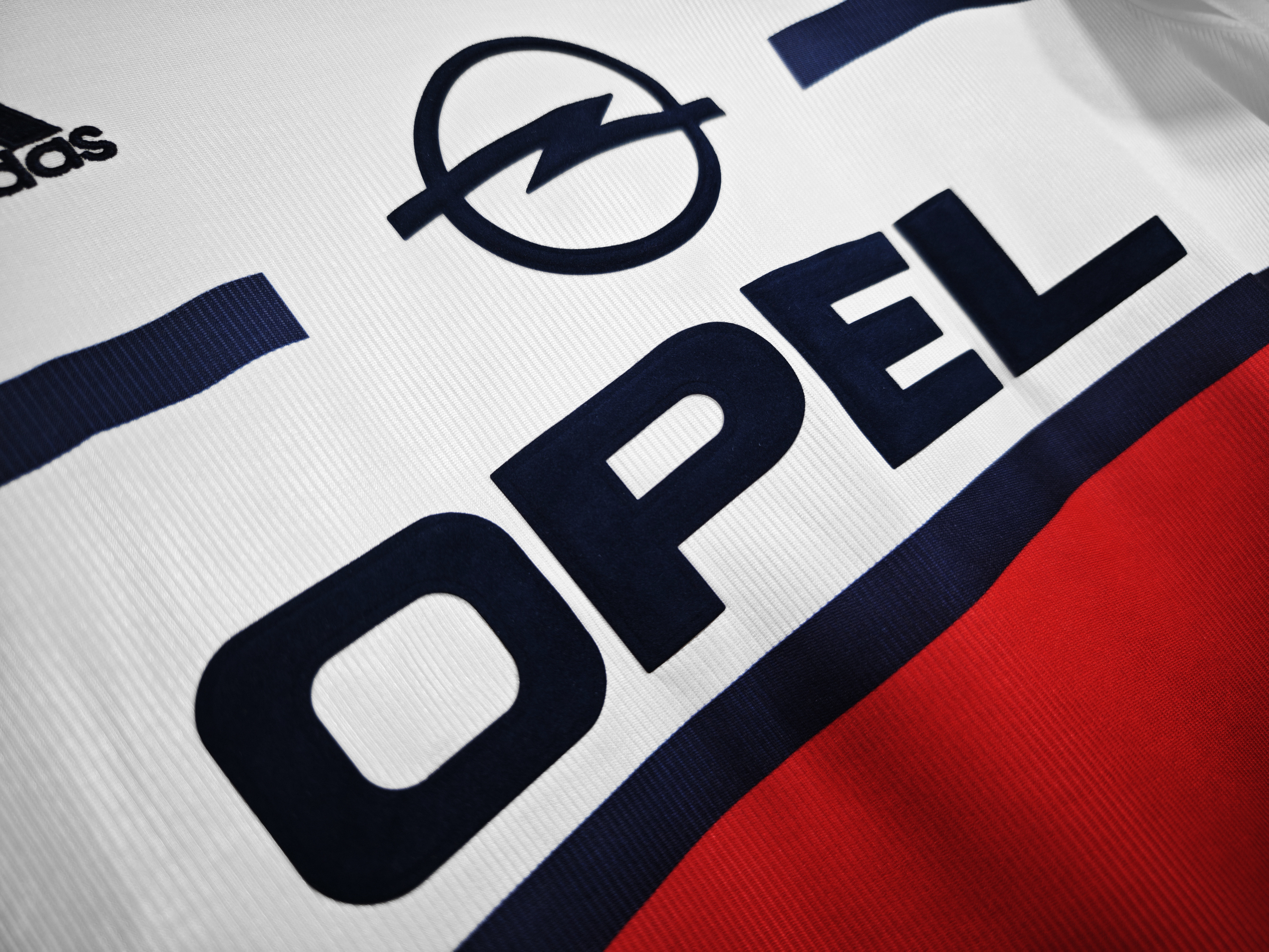 1998-2000 Bayern Munchen Away jersey