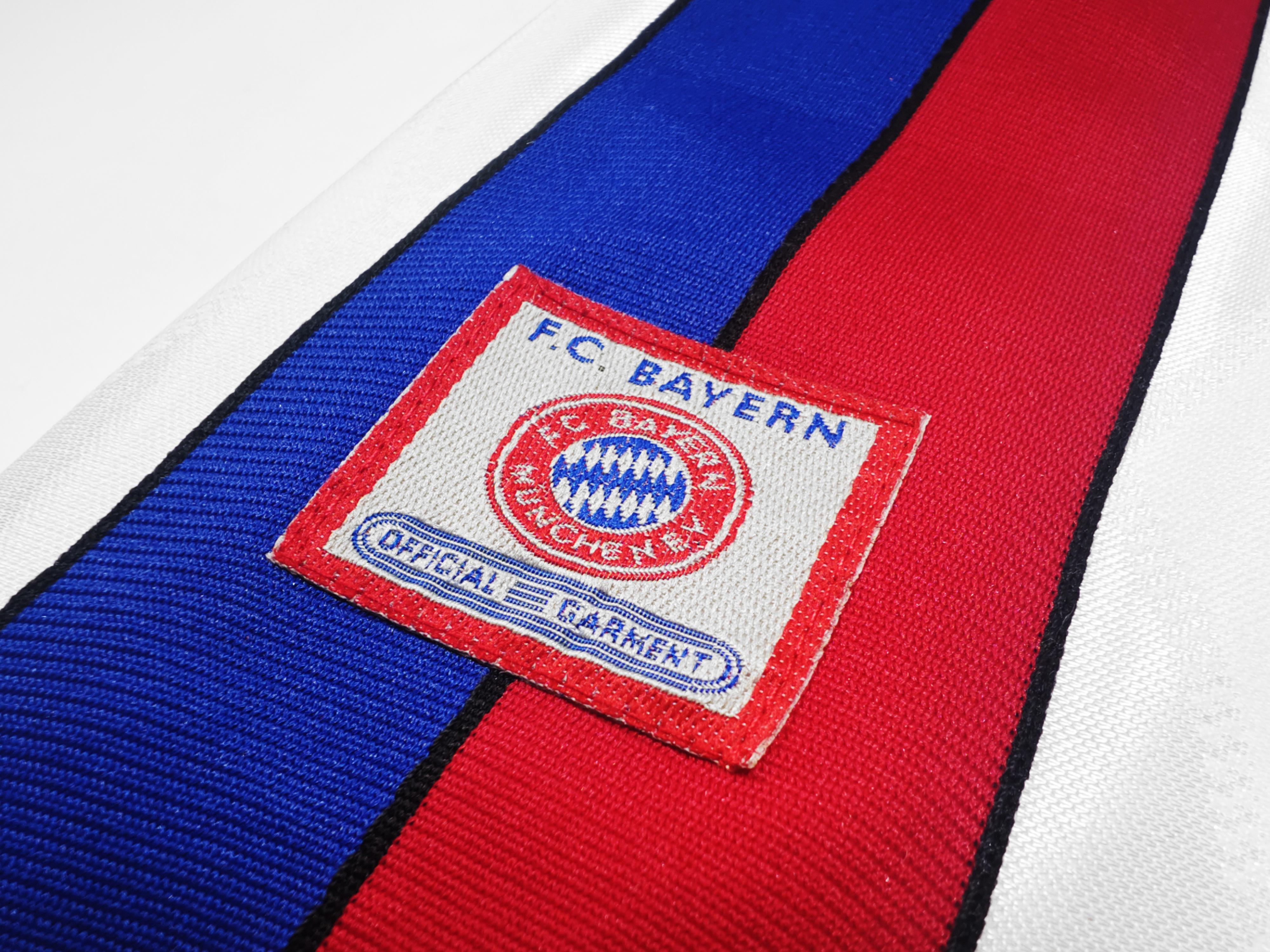 1996-1998 Bayern Munchen Away jersey