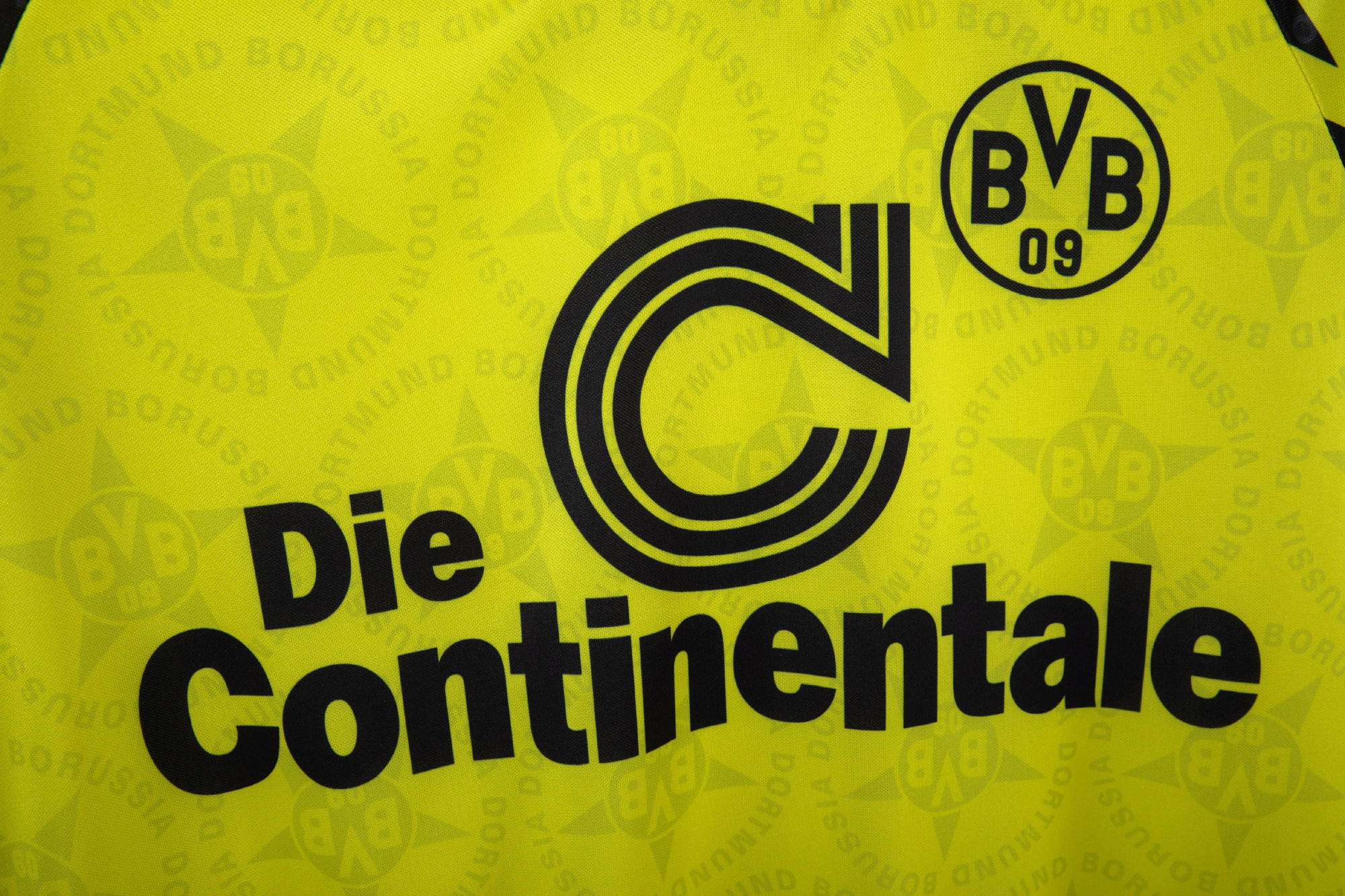 1994-1995 Dortmund Home jersey