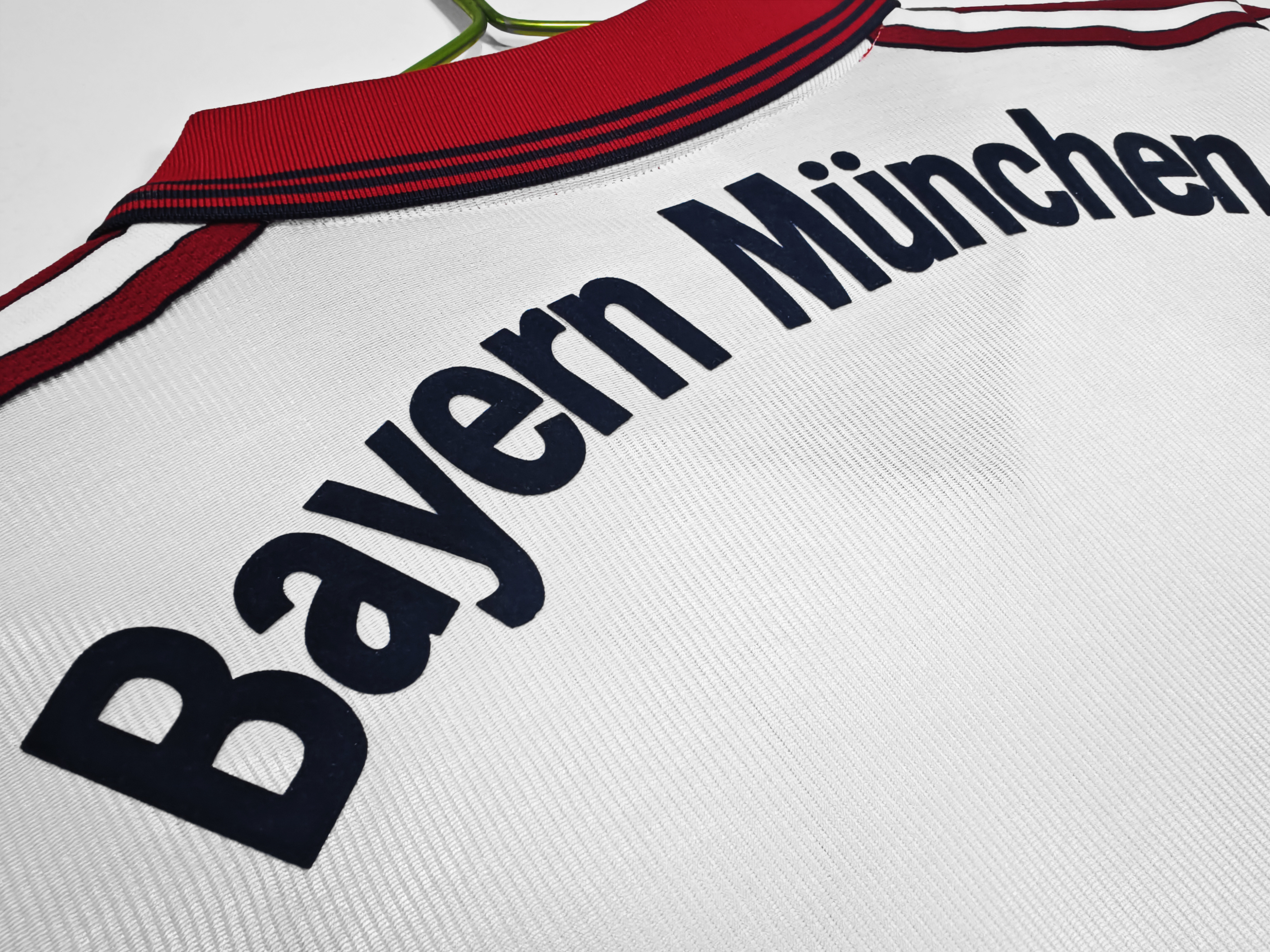 1998-2000 Bayern Munchen Away jersey