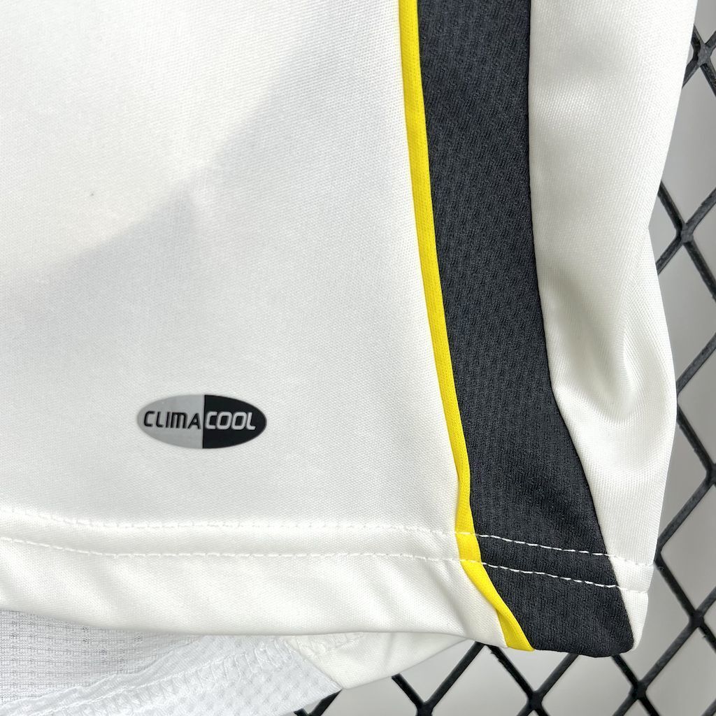 2006 Japan Away Retro Jersey