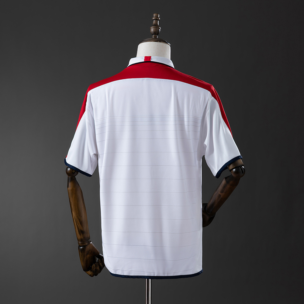 2004 England home Jersey