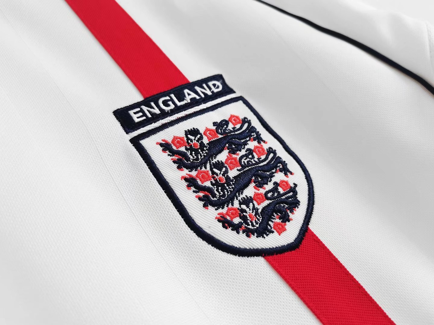 2002 England home Jersey