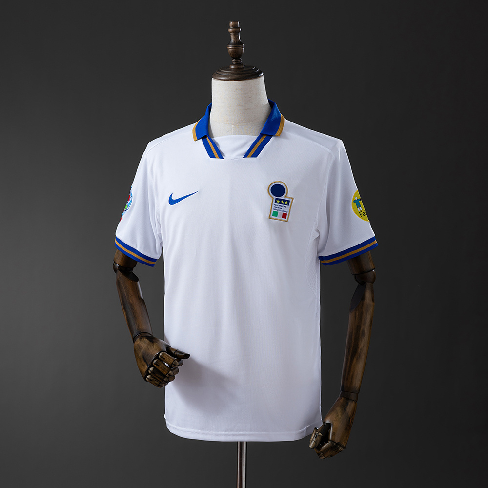 1996 Italy Away jersey