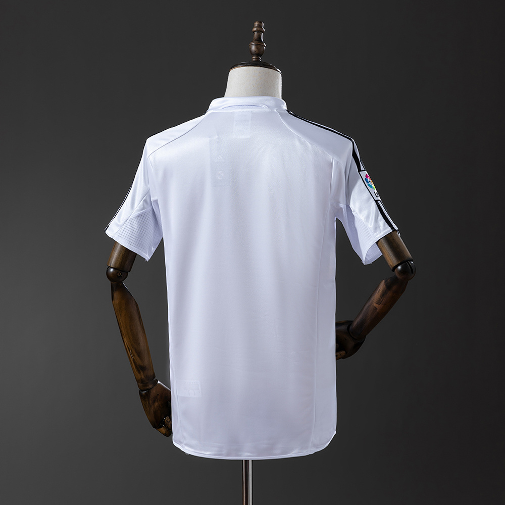 2004-2005 Real Madrid home jersey