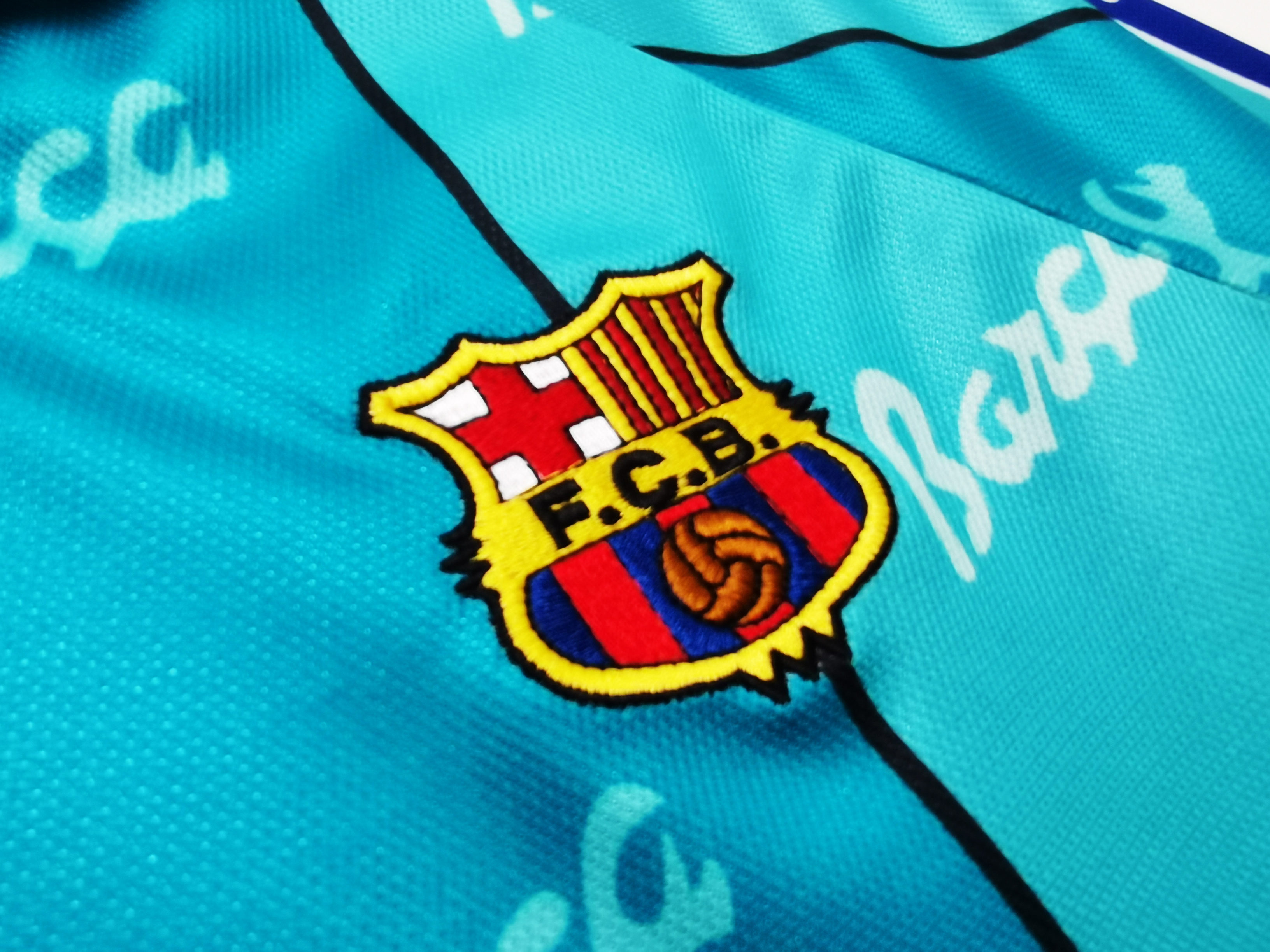 1995-1997 Barcelona away jersey