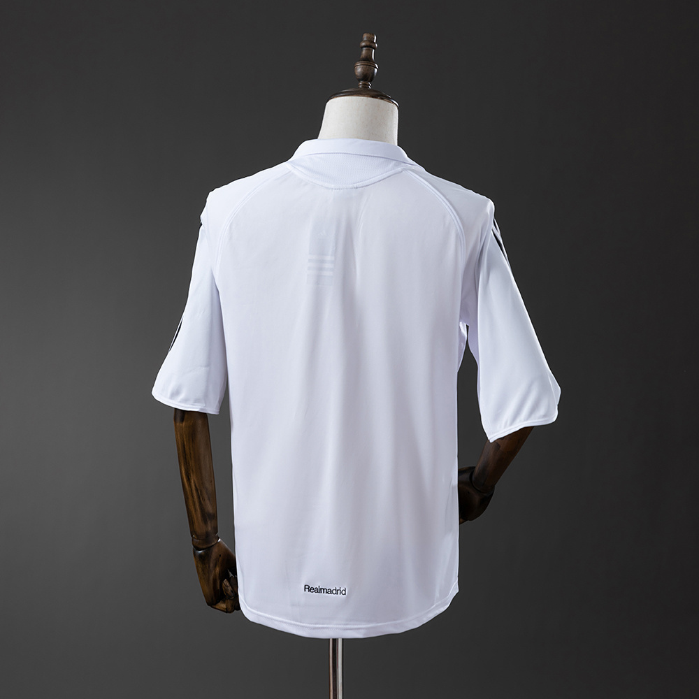 2005-2006 Real Madrid home jersey